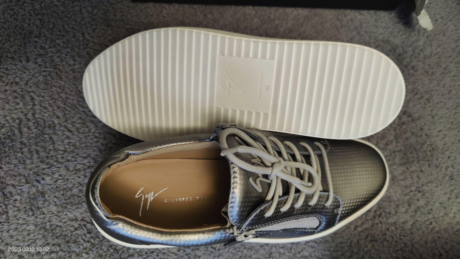 Texture Print May Sneakers