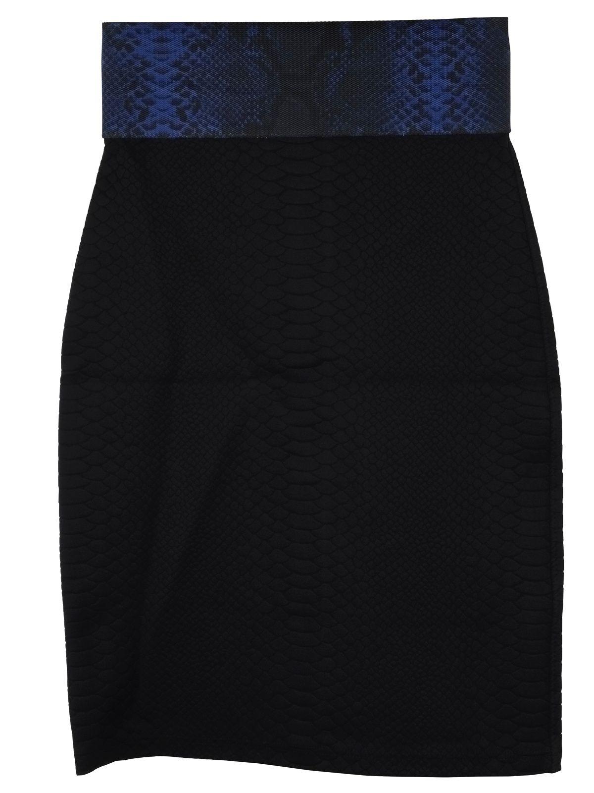 Contrast Hem Snake Embossed Skirt