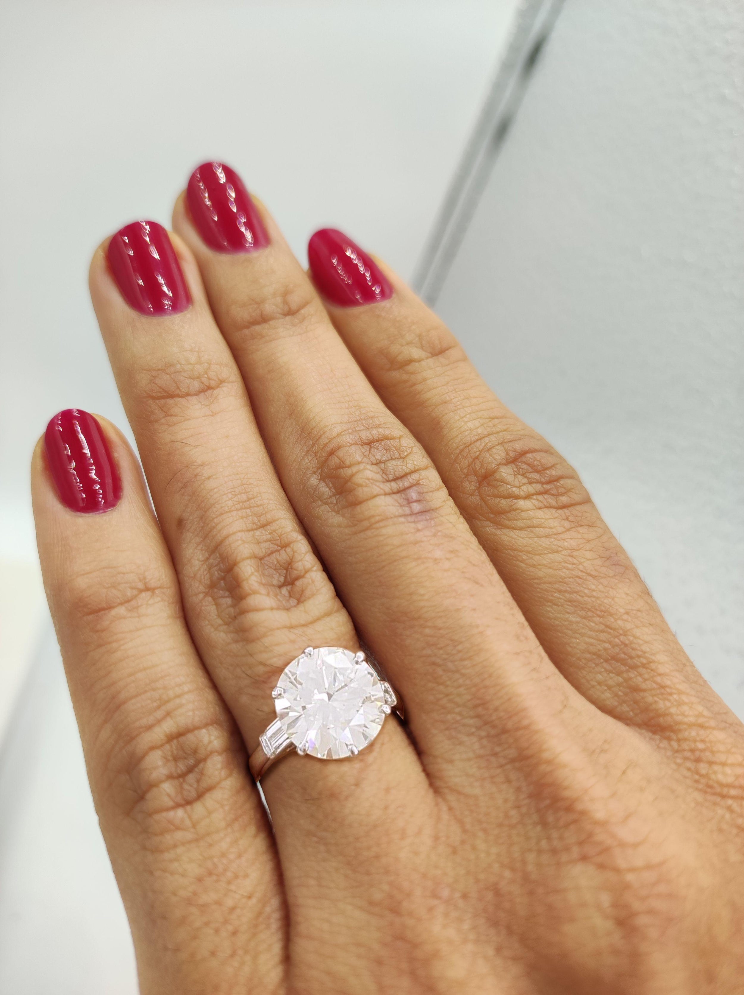 Verde 4.5ct IGI Certified Lab-grown Round Cut Diamond Ring