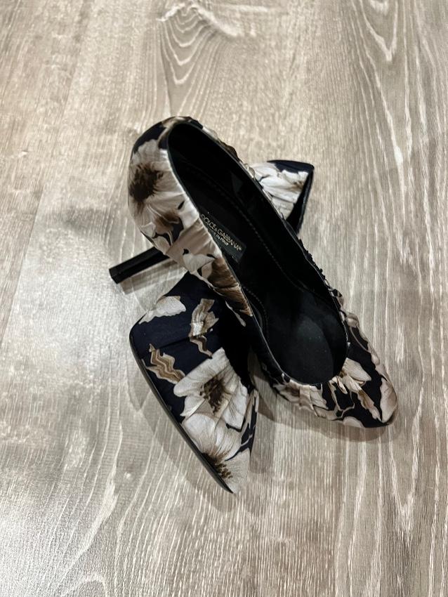 Dolce & Gabbana Ruched Floral Pumps