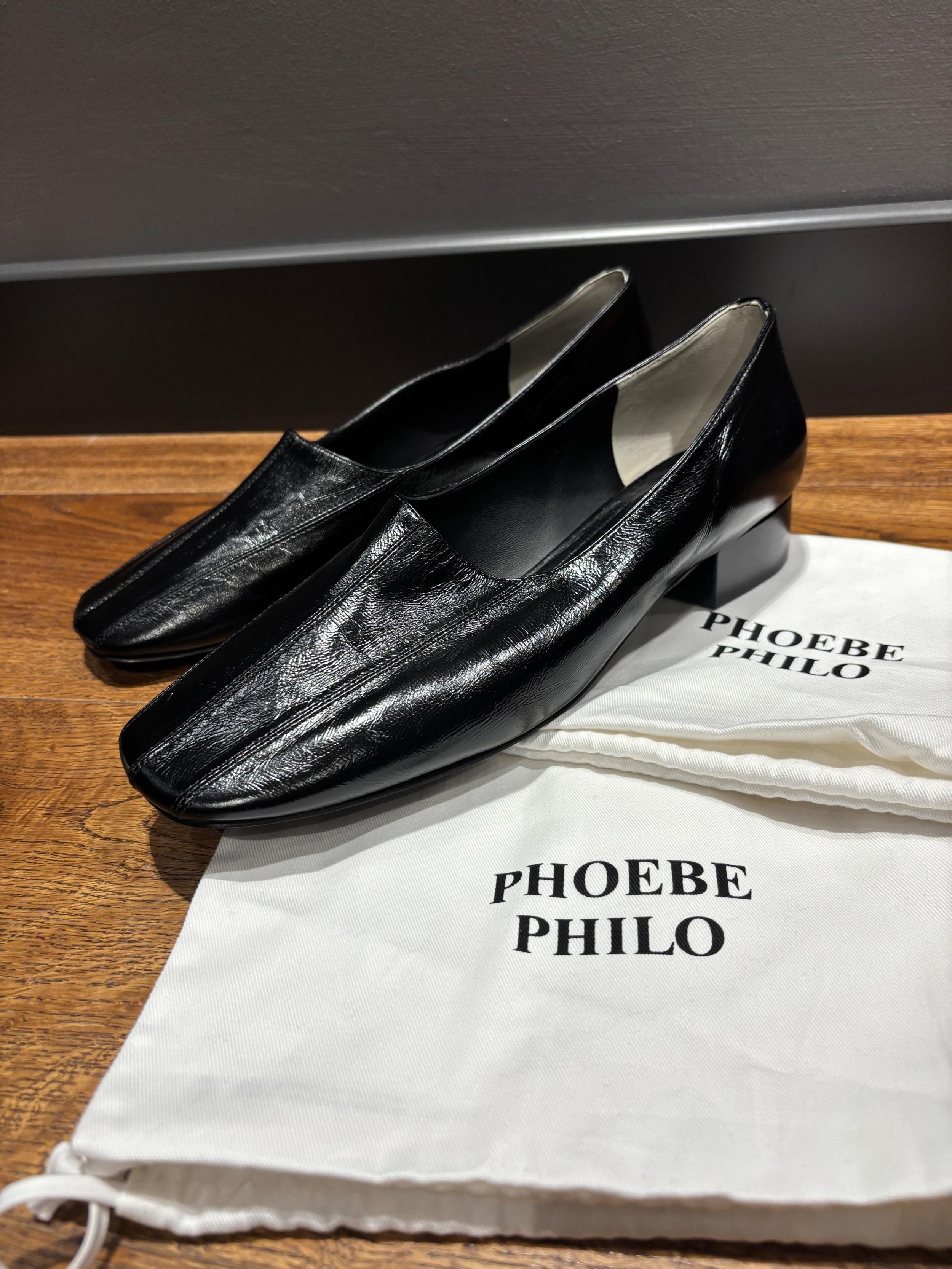 Phoebe Philo Black Leather Flats