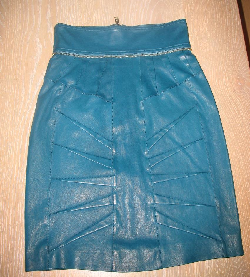 Matthew Williamson Butter-soft leather skirt in turquoise colour