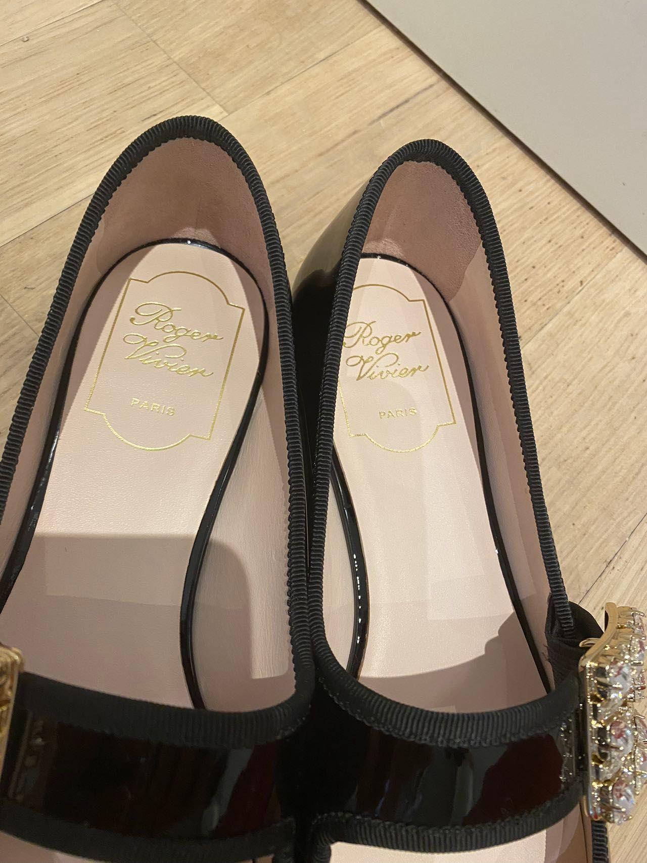 Roger Vivier Tres Vivier Strass Patent Leather Ballerina Flats