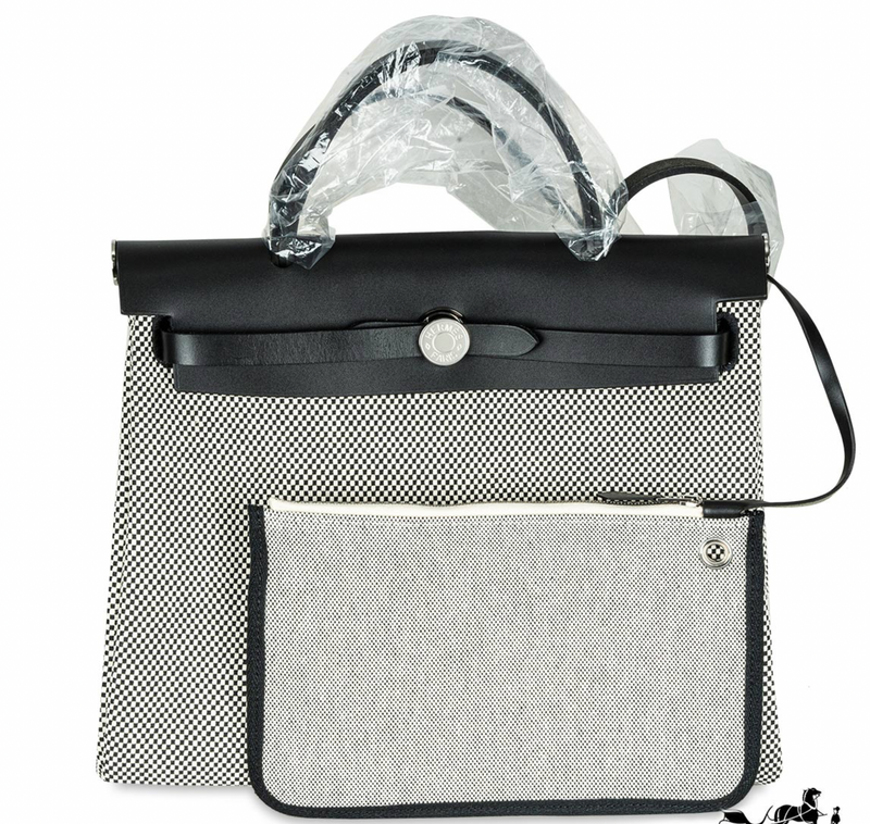 Hermès Ecru Toile / Noir Hunter Herbag Zip 31 Handbag in Quadrille Canvas
