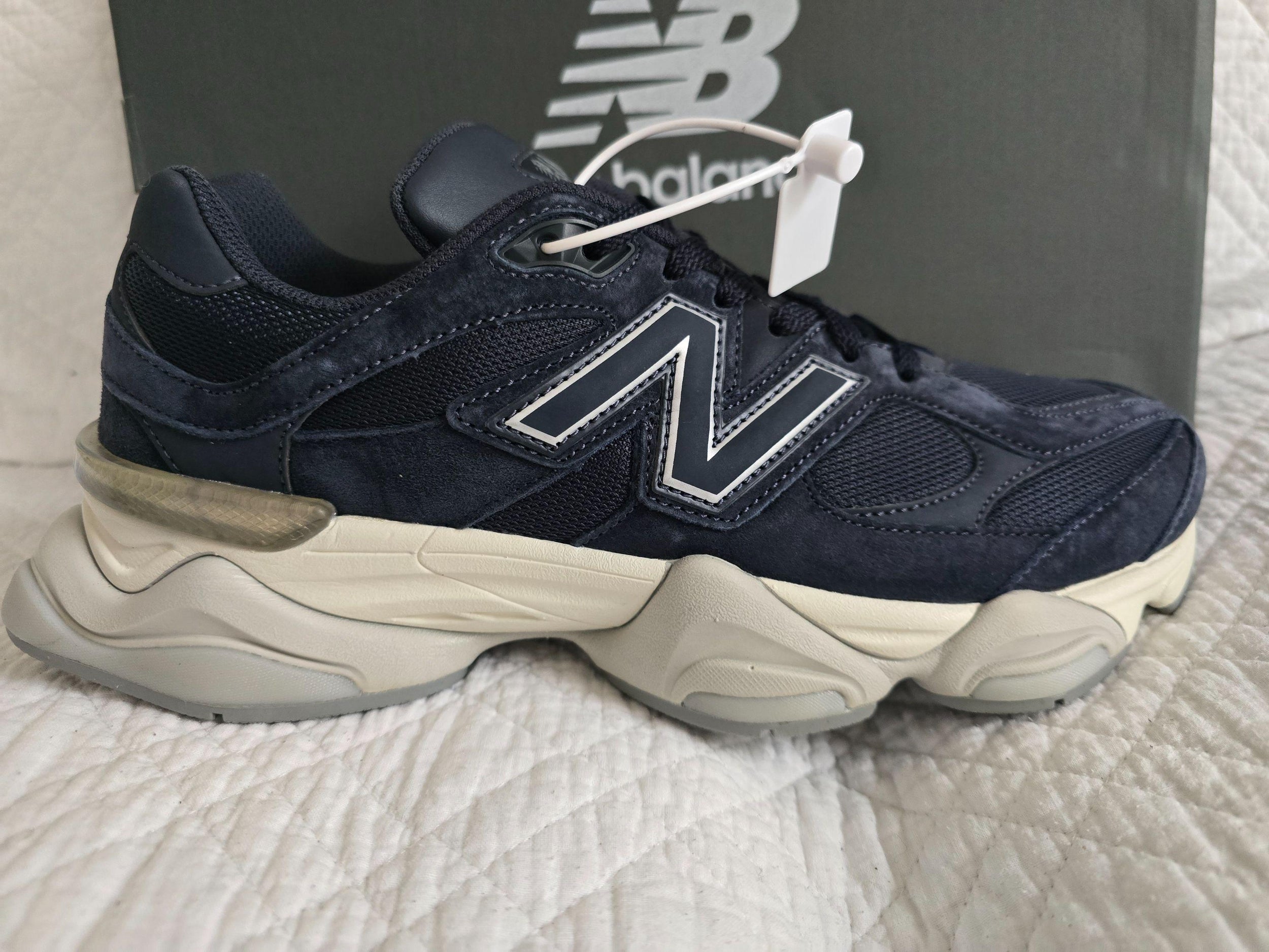 New Balance Navy Blue Sneakers 43