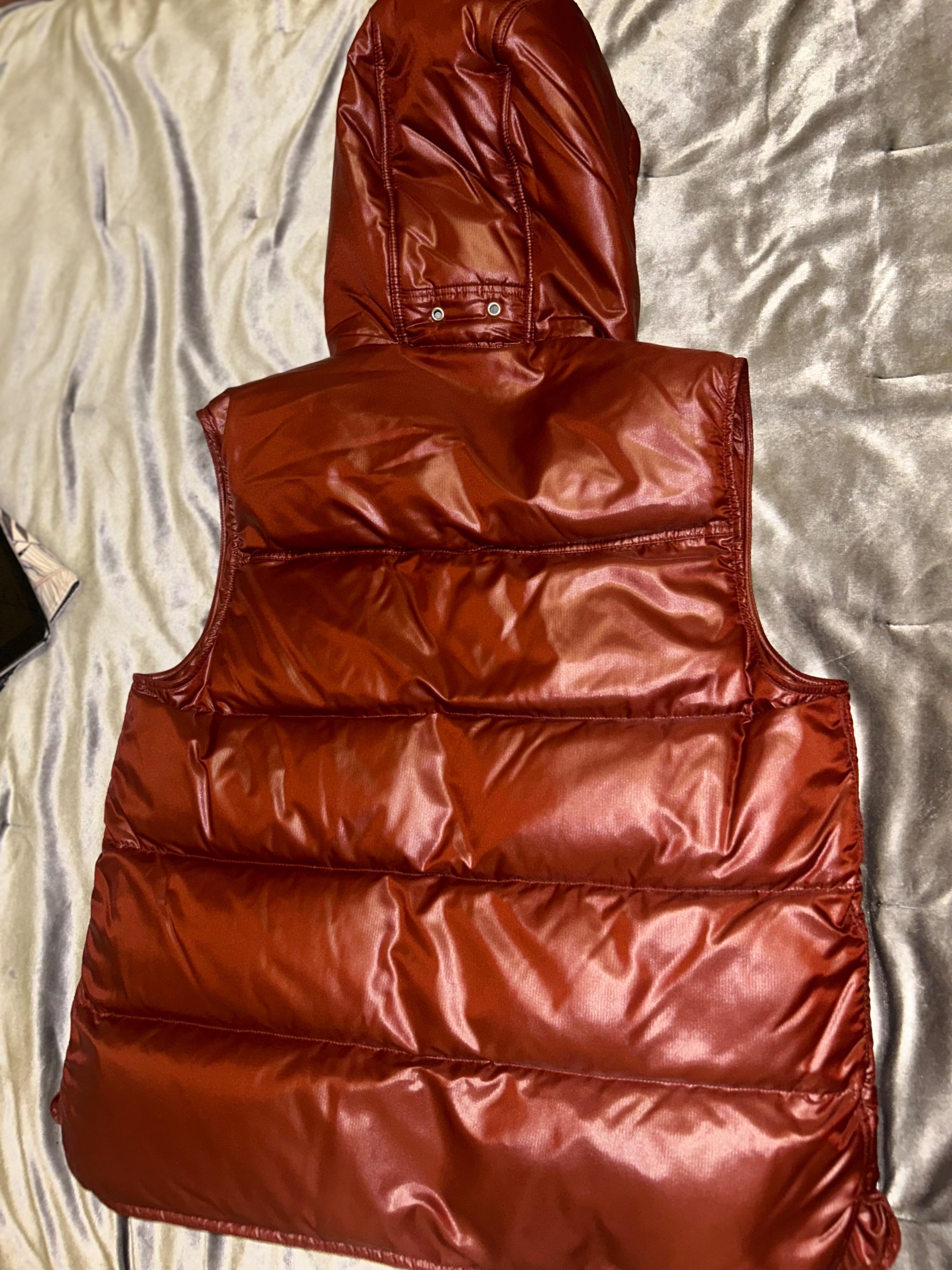 Rouge Basque Reversible Quilted Hooded Gilet