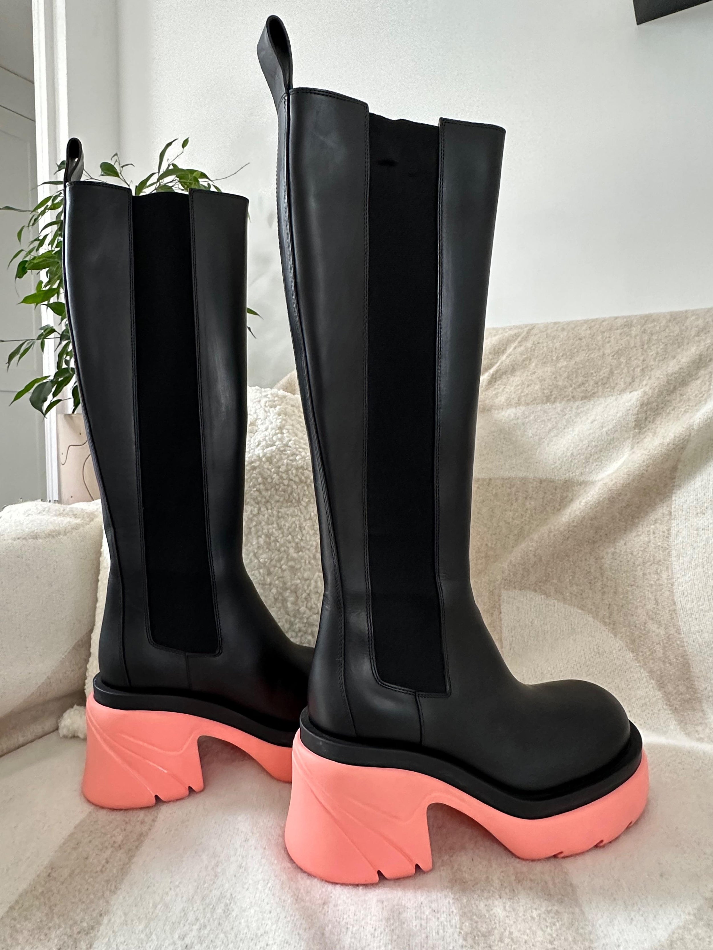 Flash Pink Platform Black Leather Knee Boots