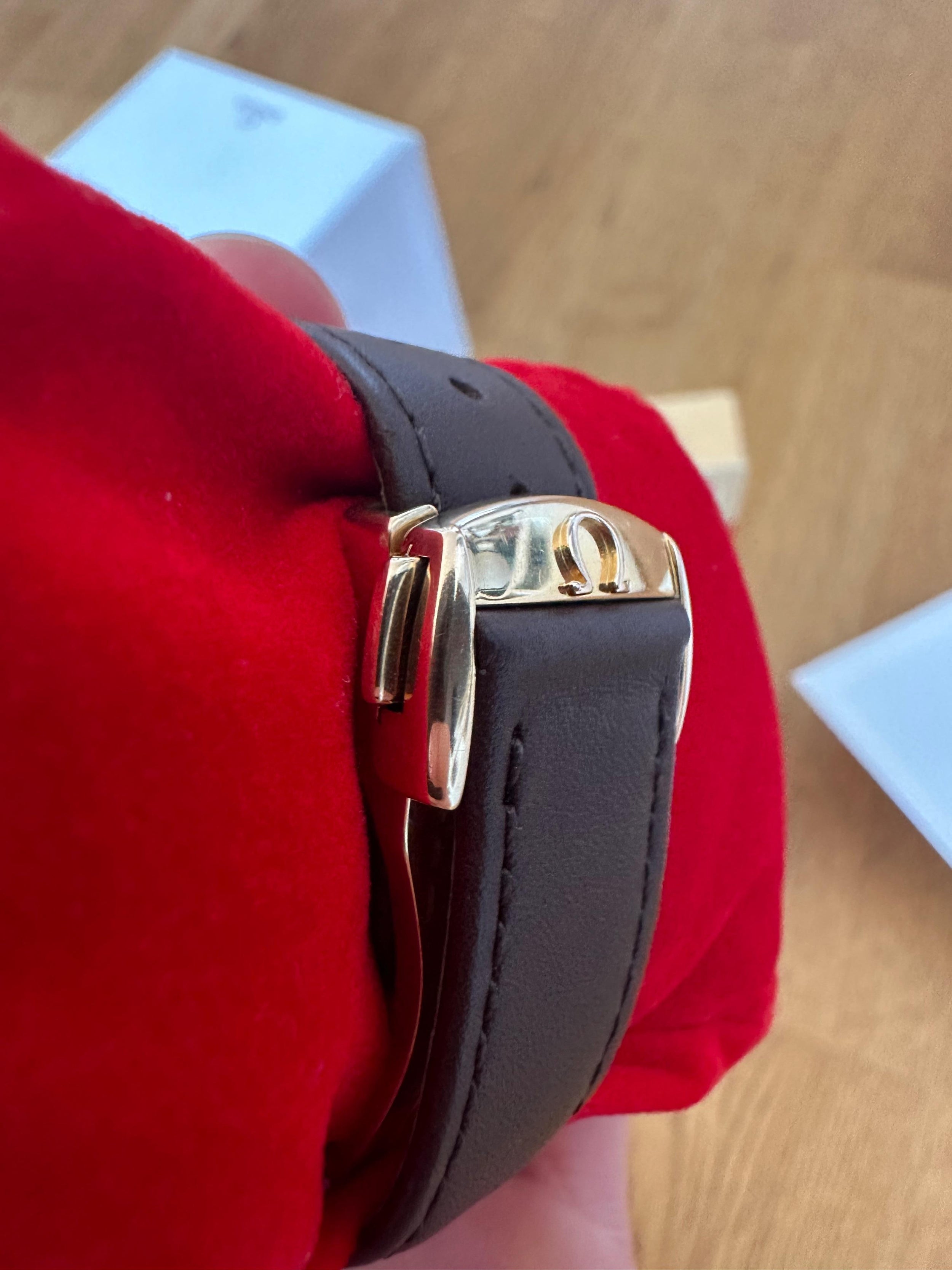 Omega De Ville Co-Axial 4677.60.37 Roségold  Watch