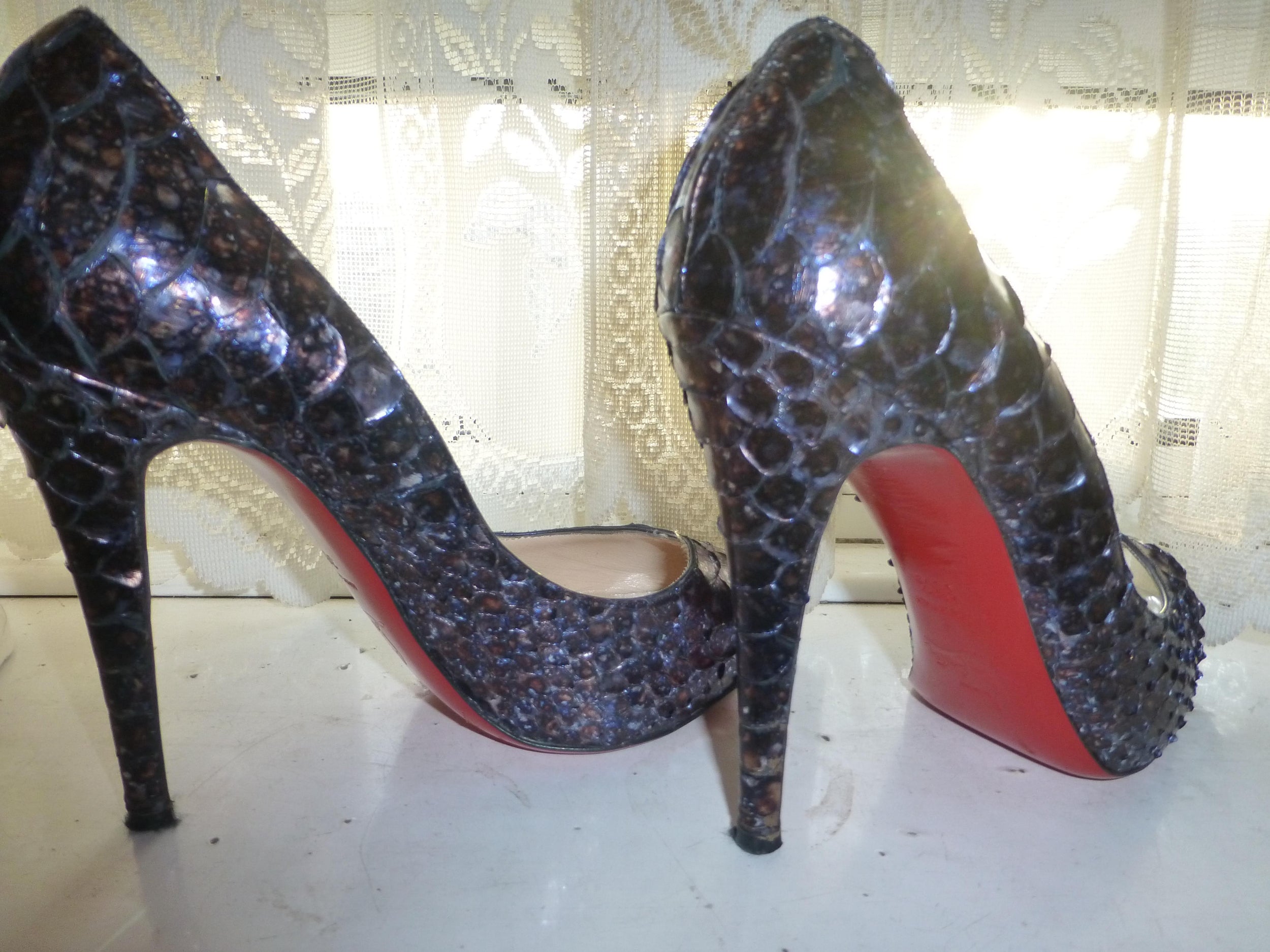 CHRISTIAN LOUBOUTIN Blue Acid Python Lady Claude 38.5 UK 5.5 US 8.