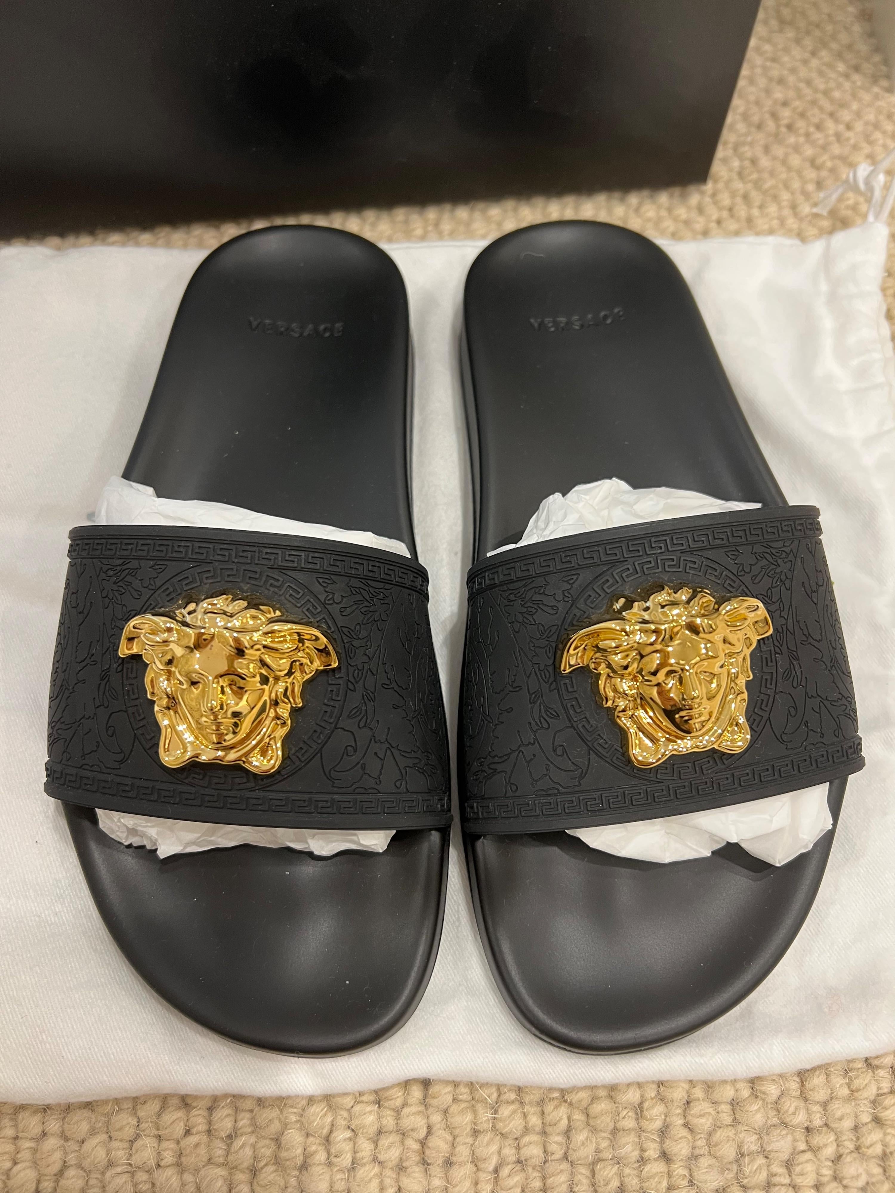 Medusa Pool Slides
