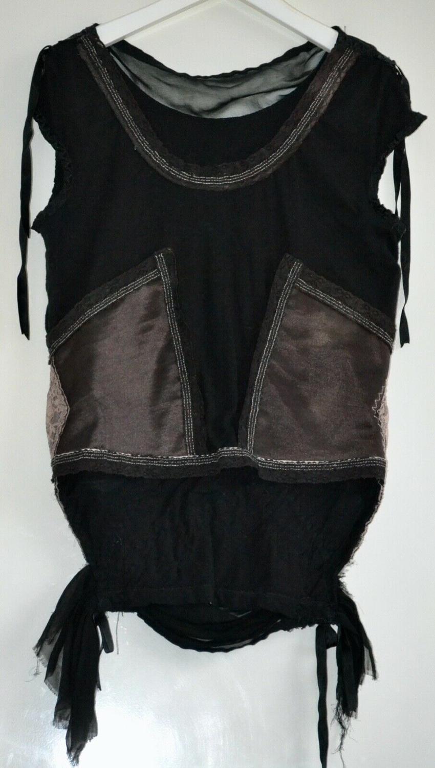 Cigana Lace Panelled Double Diamond Top