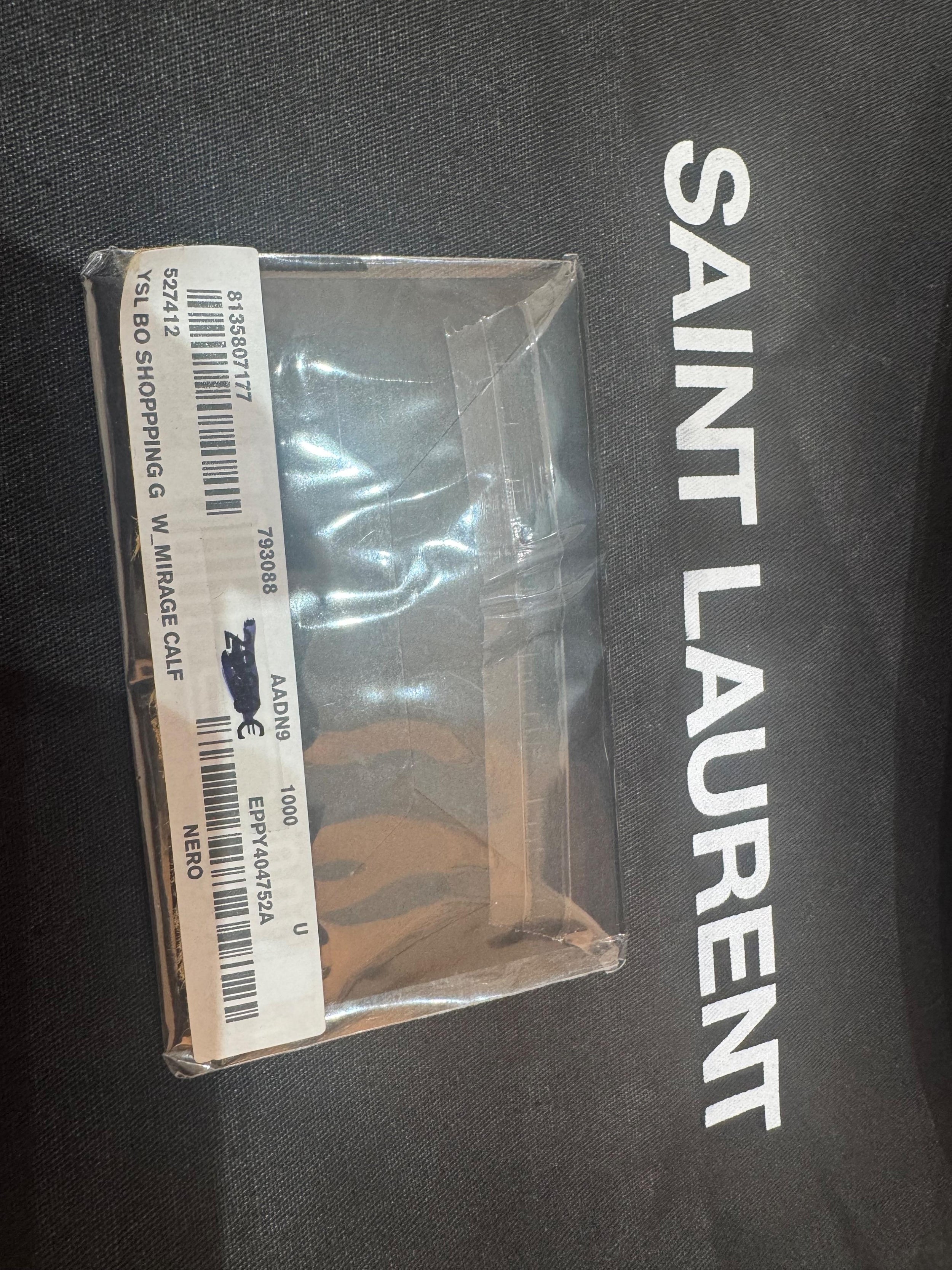Saint Laurent Black Le 5 à 7 Hobo black leather bucket bag