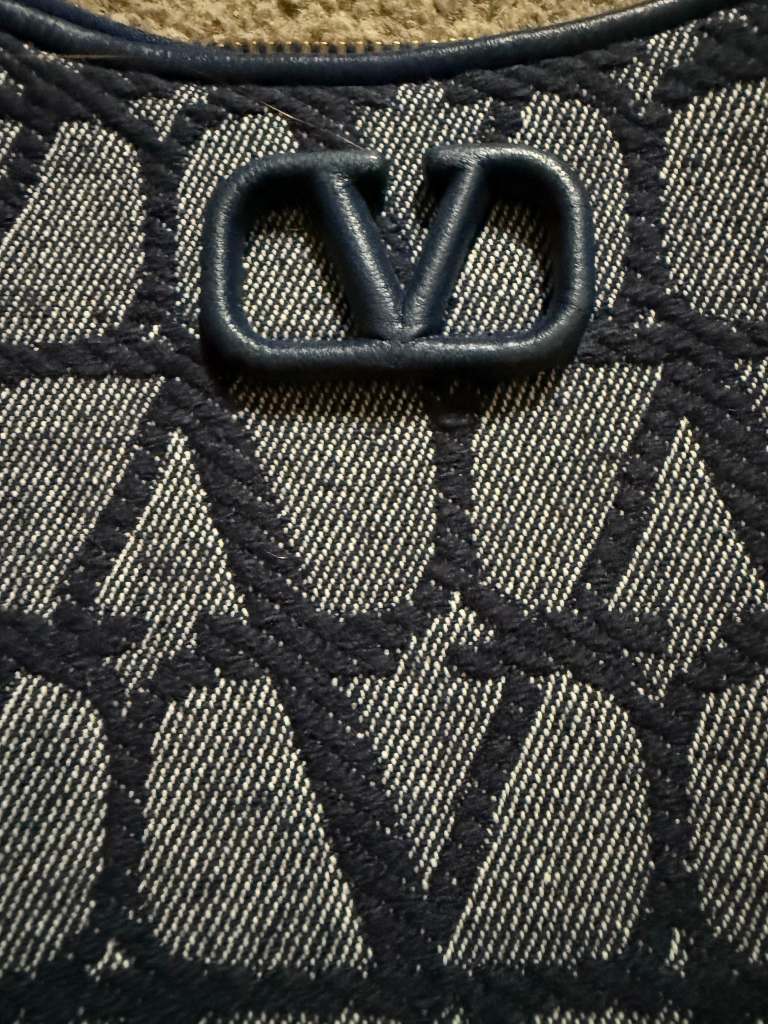 Mini V Logo Bag