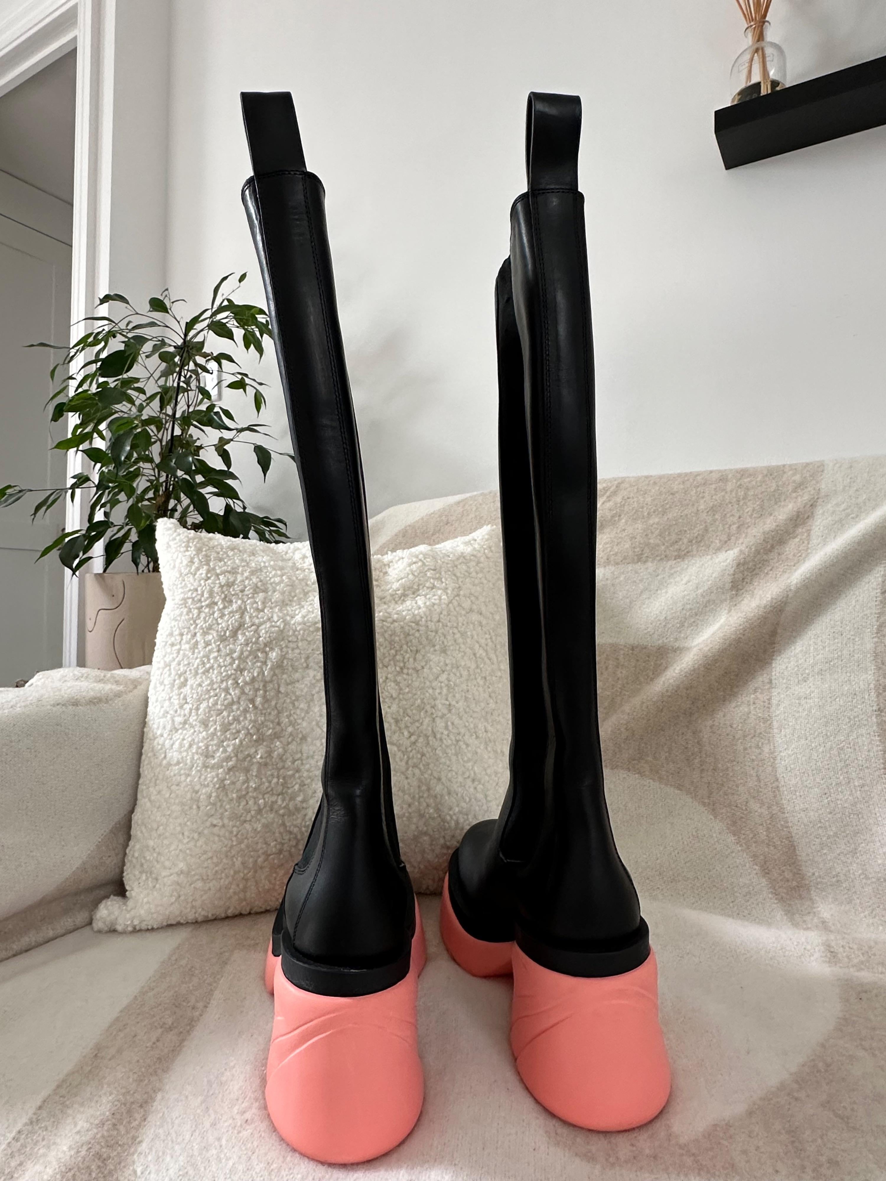 Flash Pink Platform Black Leather Knee Boots