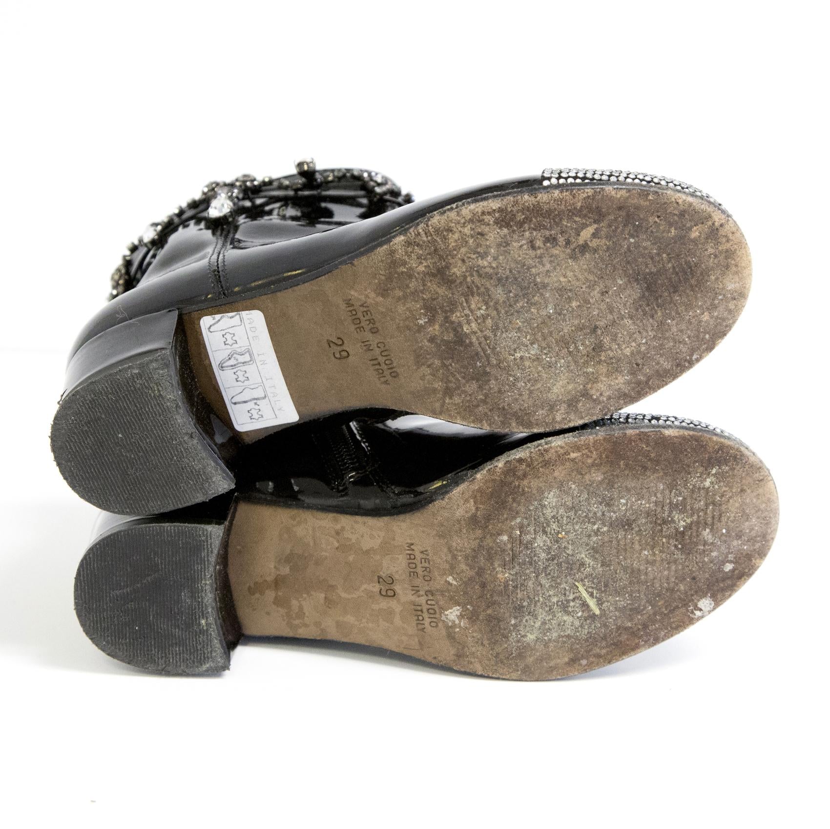 Missouri kids dangle patent leather boots