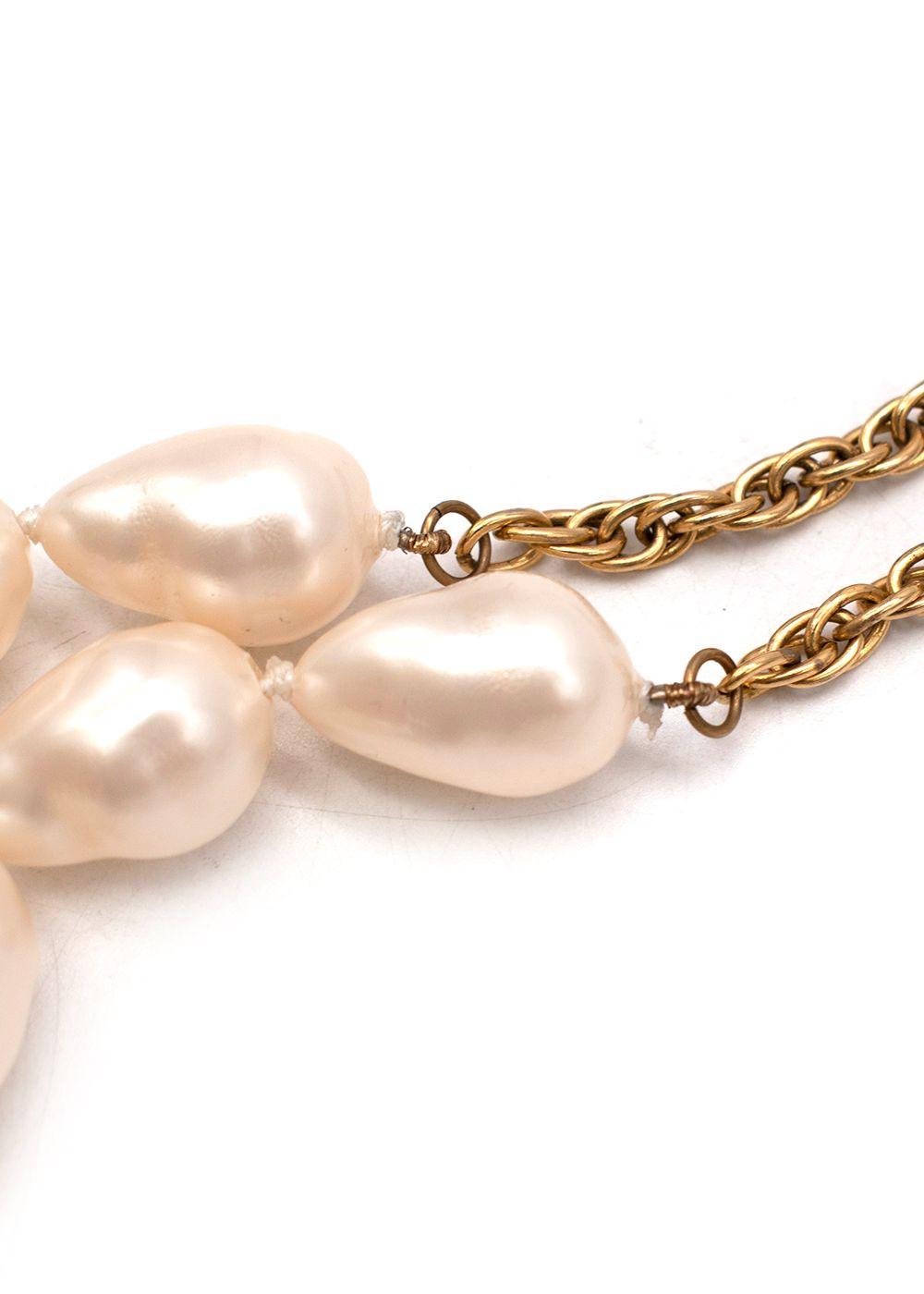 Gold Tone Faux Pearl Pendant Necklace