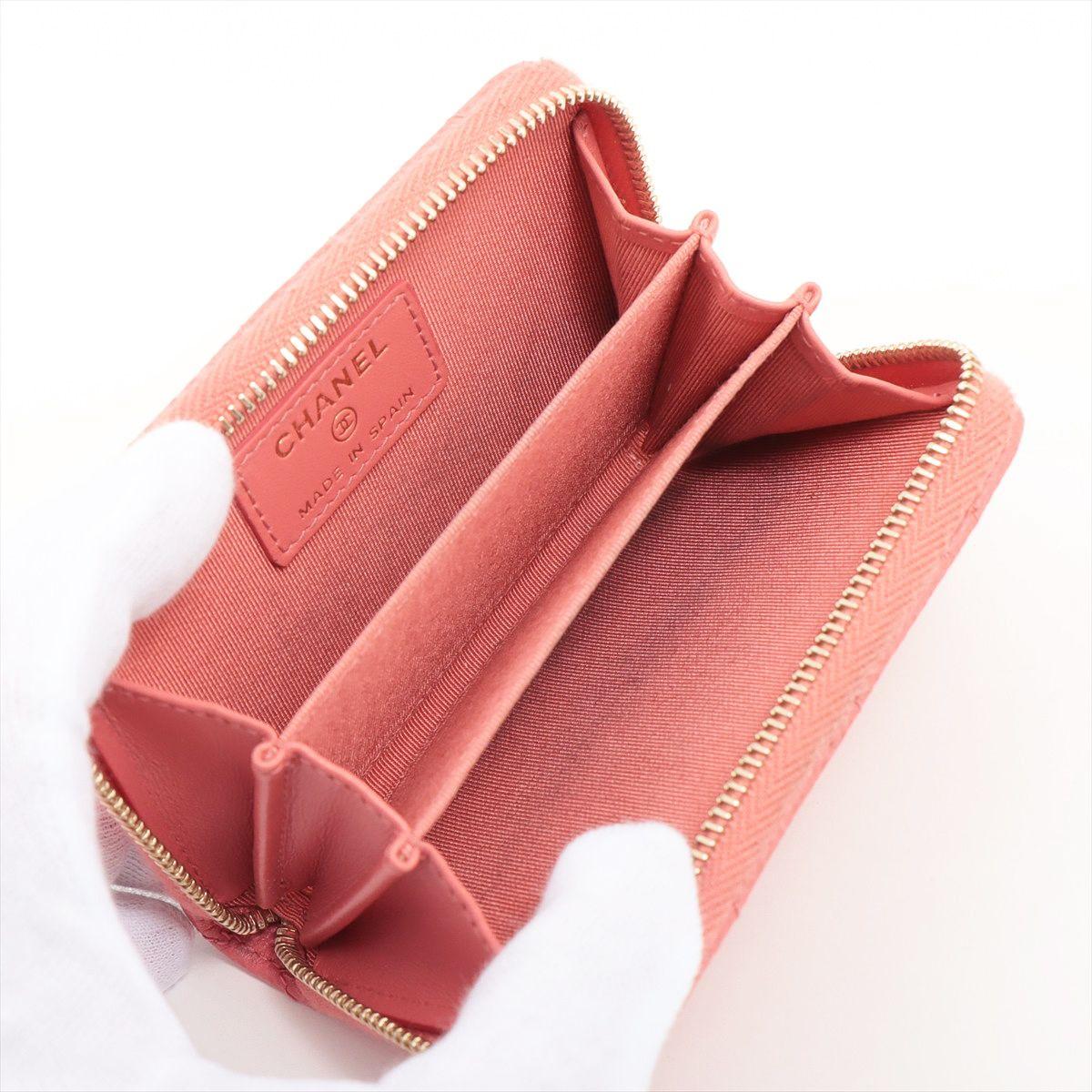 Pink Caviar Quilted Zipped Wallet