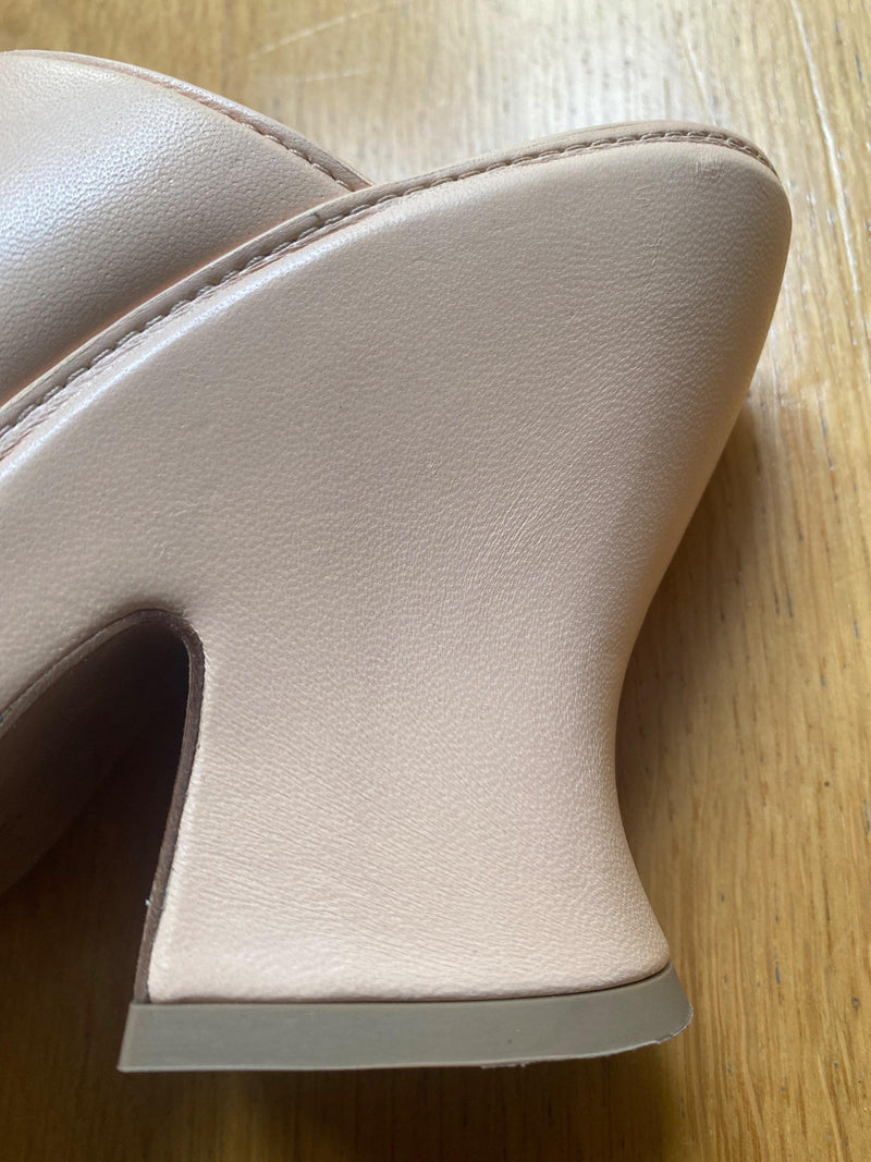 Bottega Veneta Nude Macaroon Sandals