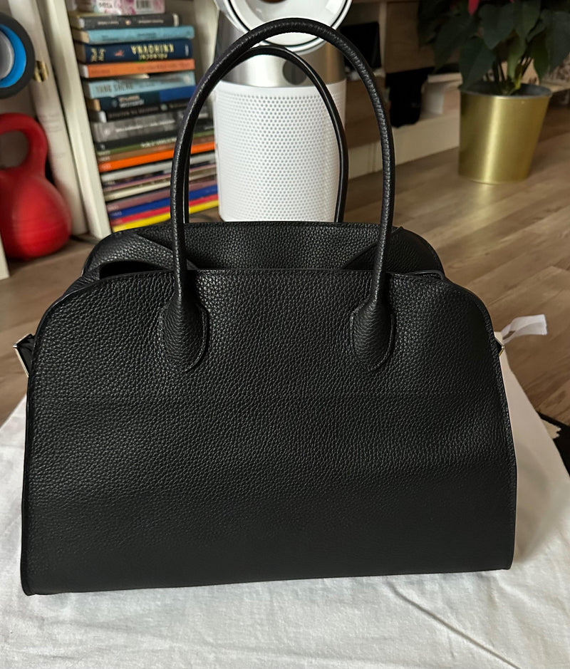 Soft Black Margaux 15