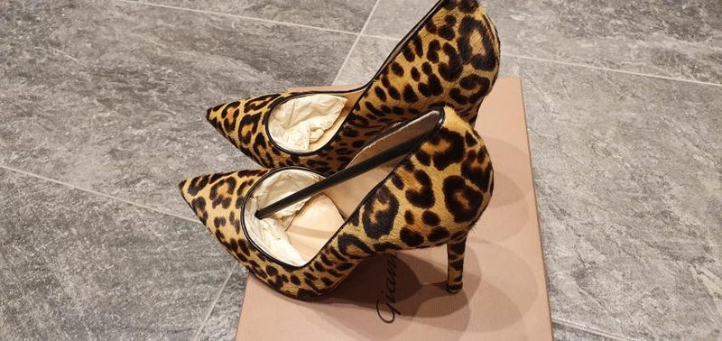 Gianvito Rossi Gianvito leopard-print calf hair pumps