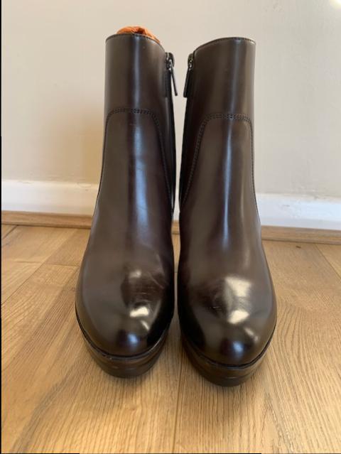Santoni Brown Leather Heeled Ankle Boots