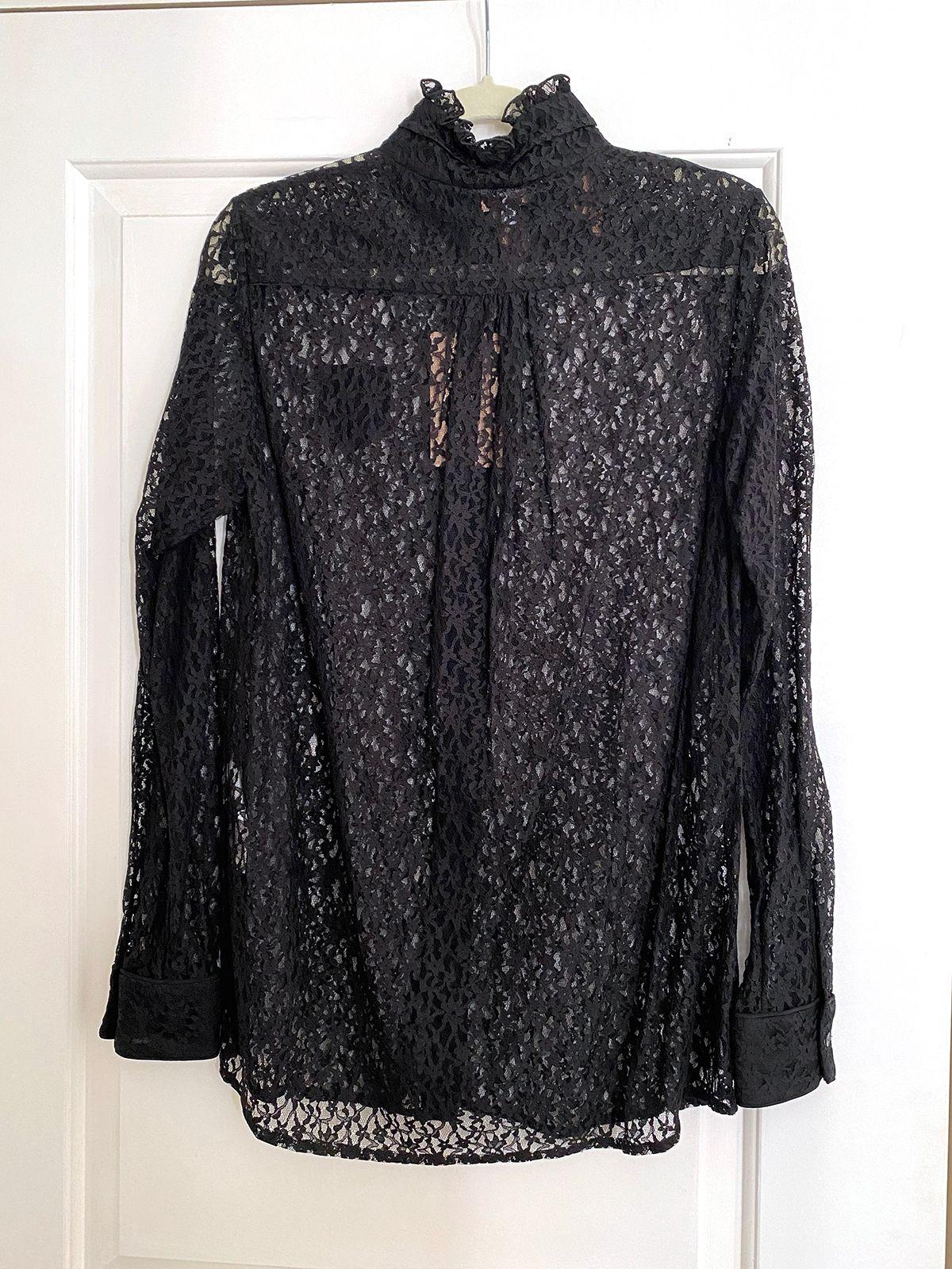 Black lace frill collar shirt