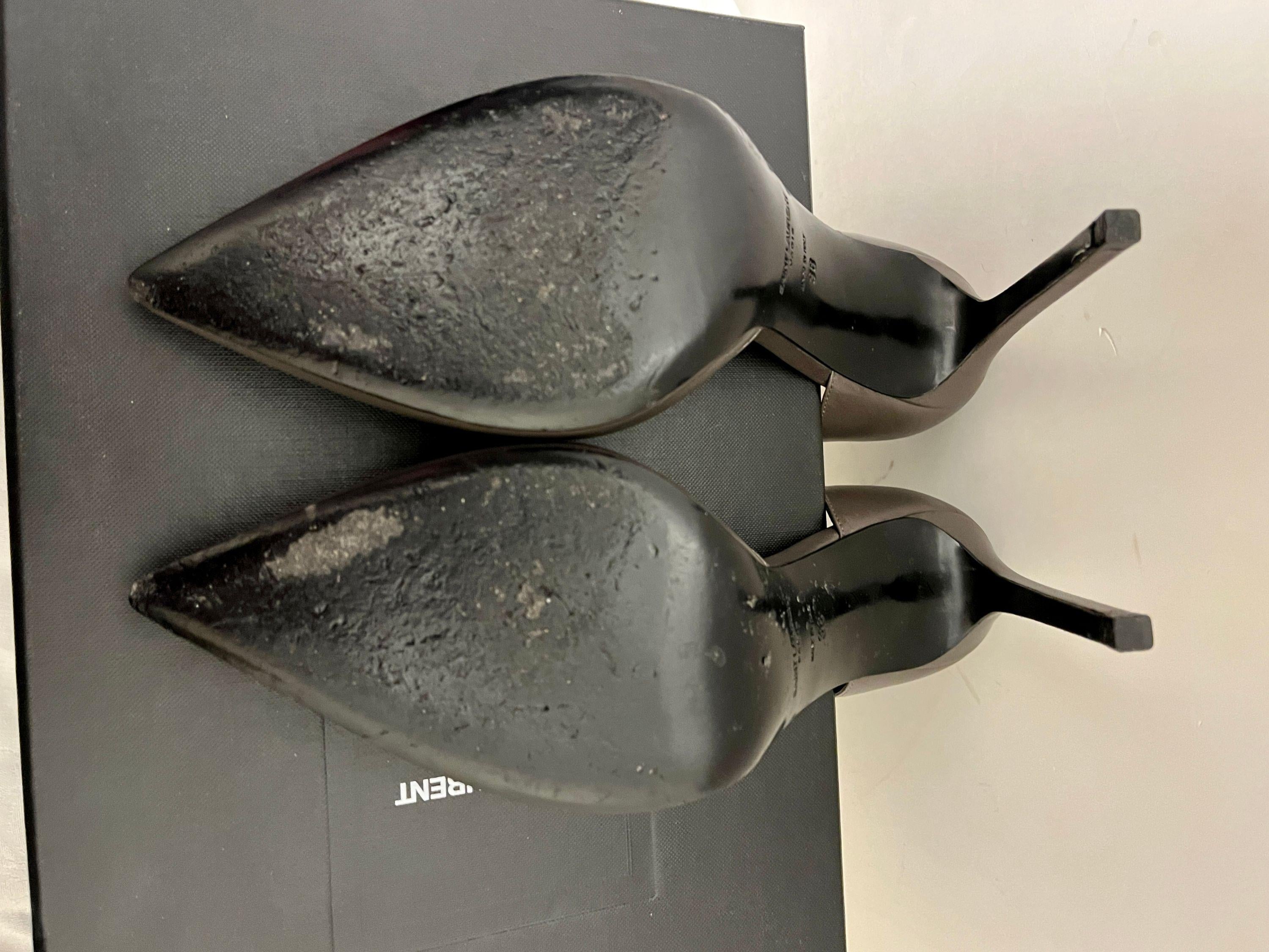 Grey Leather D'Orsay 105 Pumps