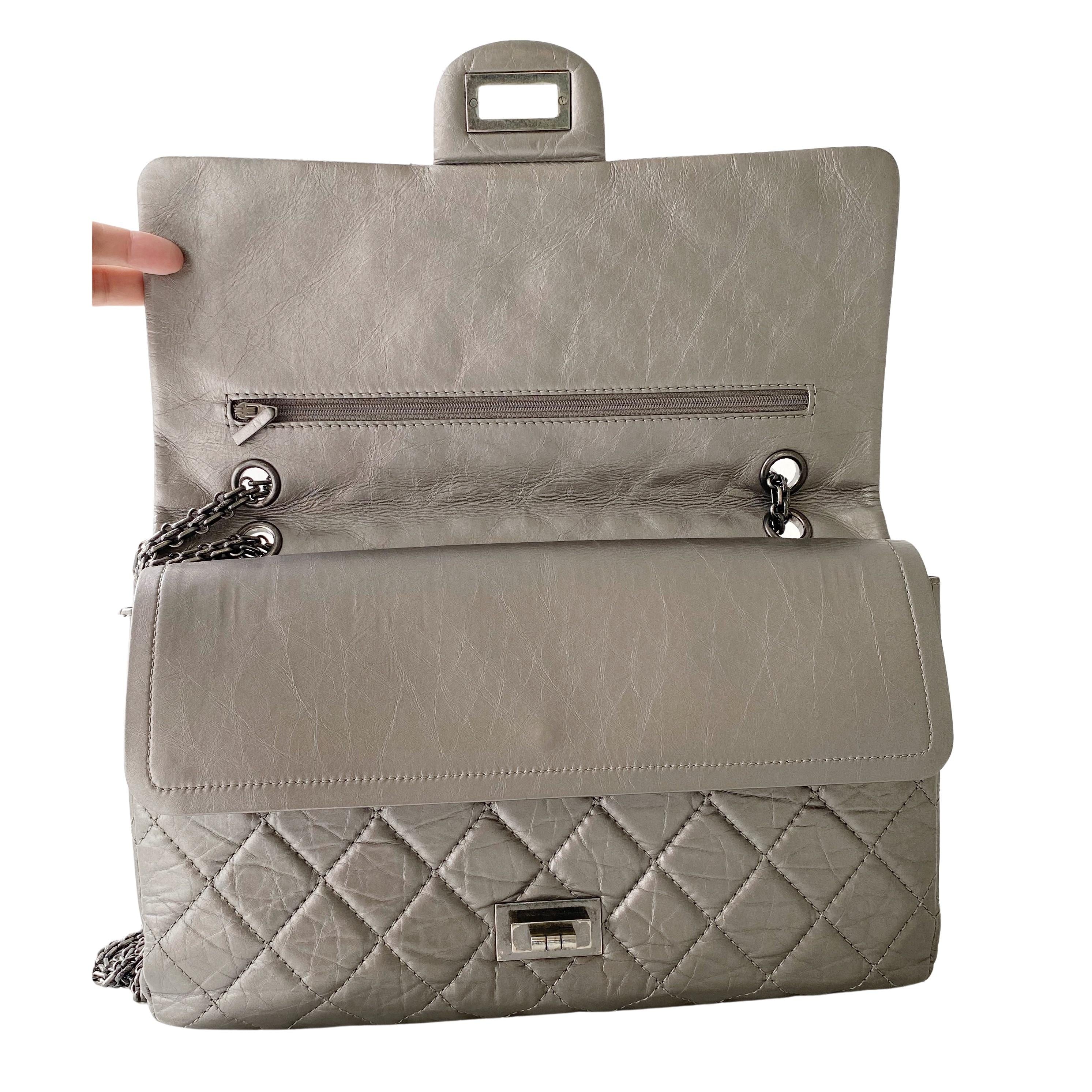 Vintage Silver Aged Leather 2.55 Reissue 227 Bag