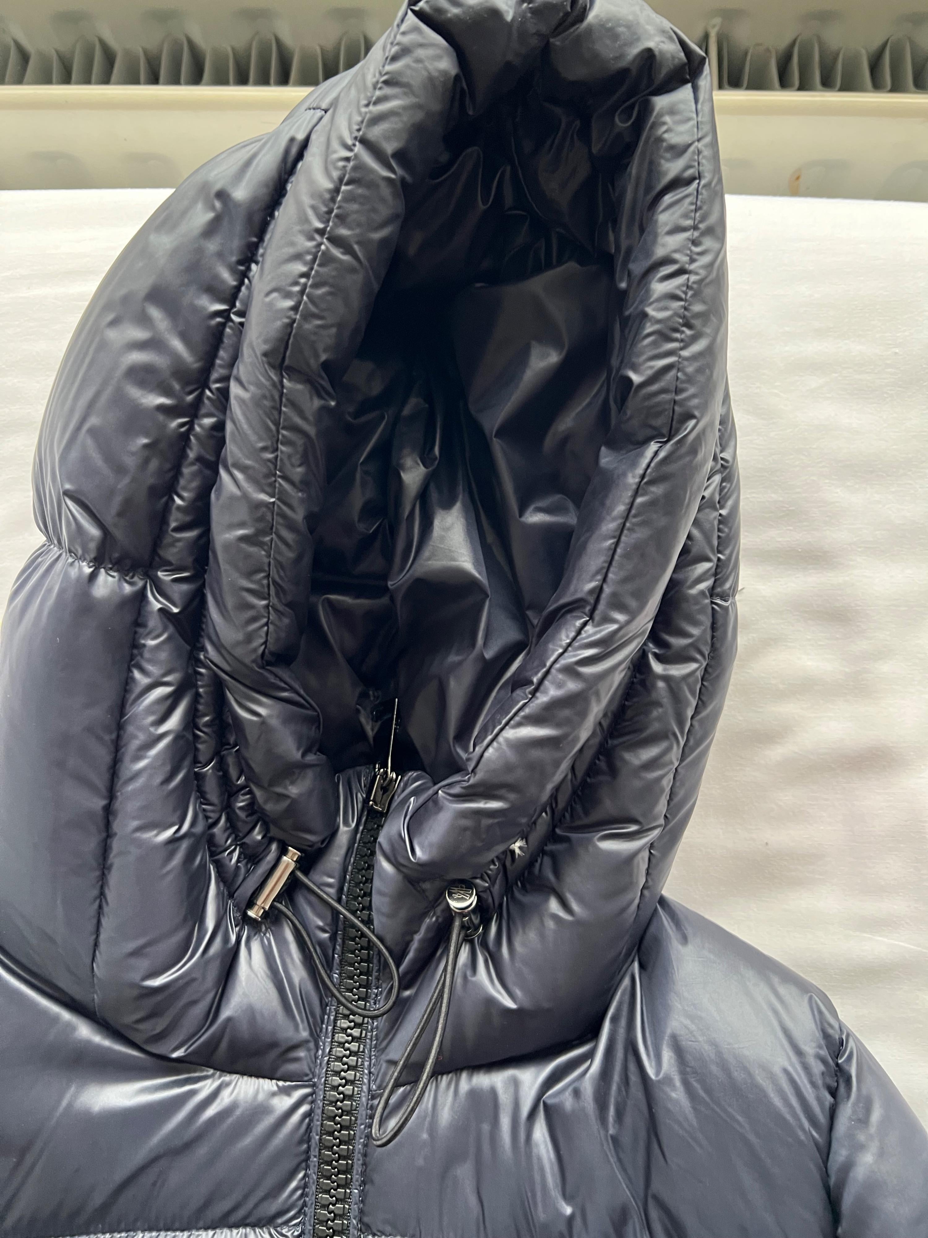 Moncler Navy Seritte Puffer Jacket