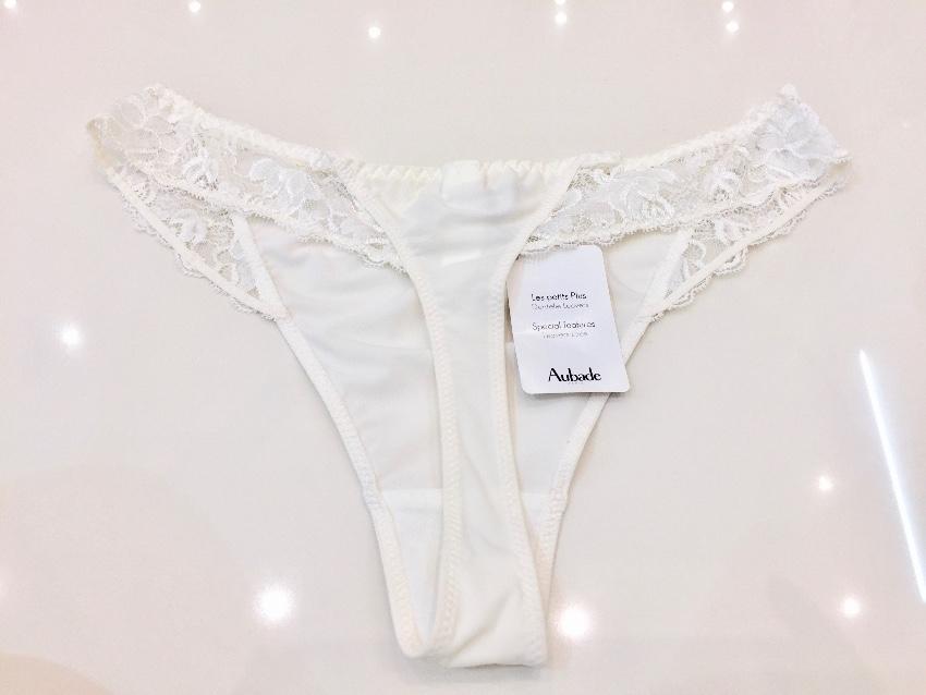 Aubade Ivory Leavers Lace Underwired Bra & Tanga Set