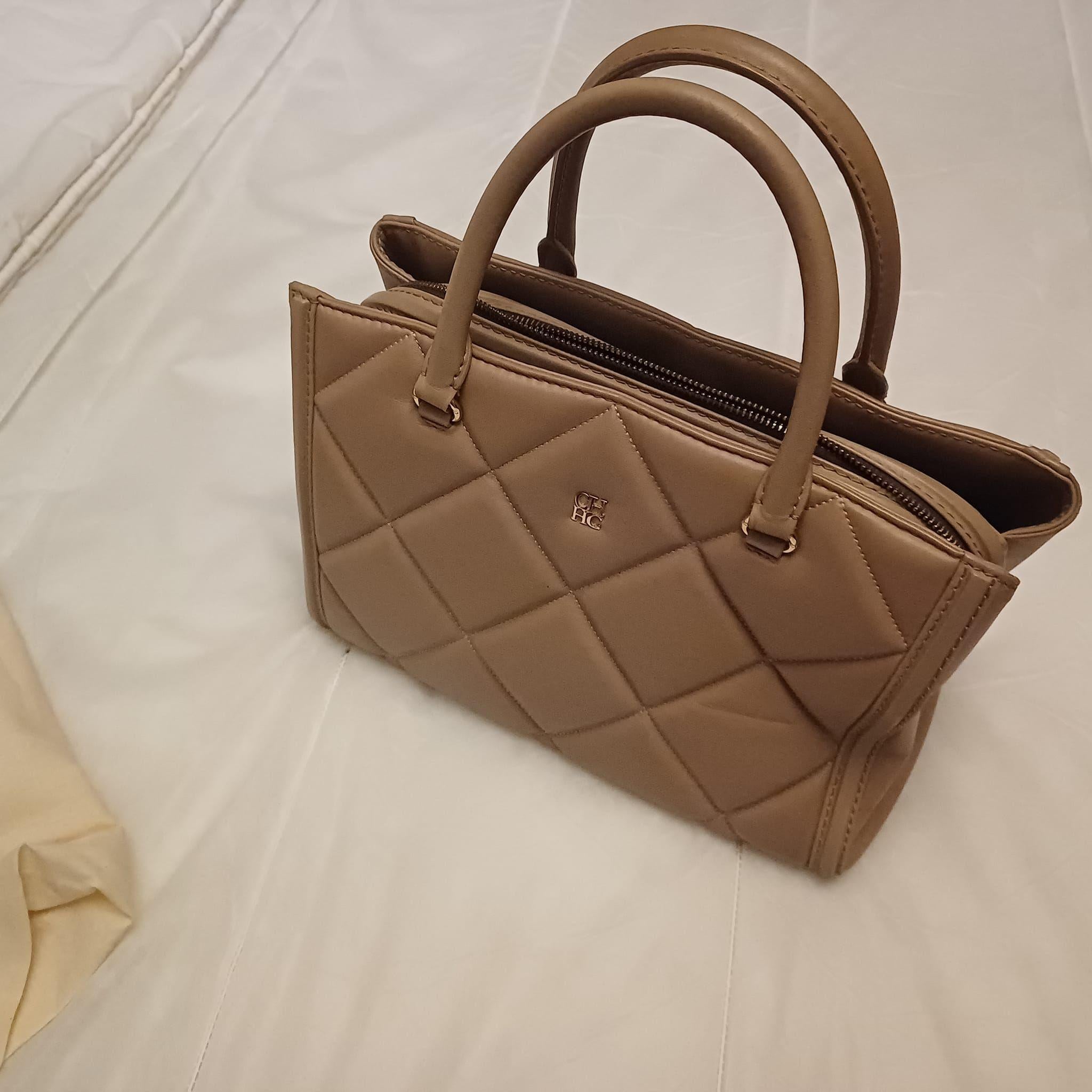 Carolina Herrera Tan Quilted Shoulder Bag
