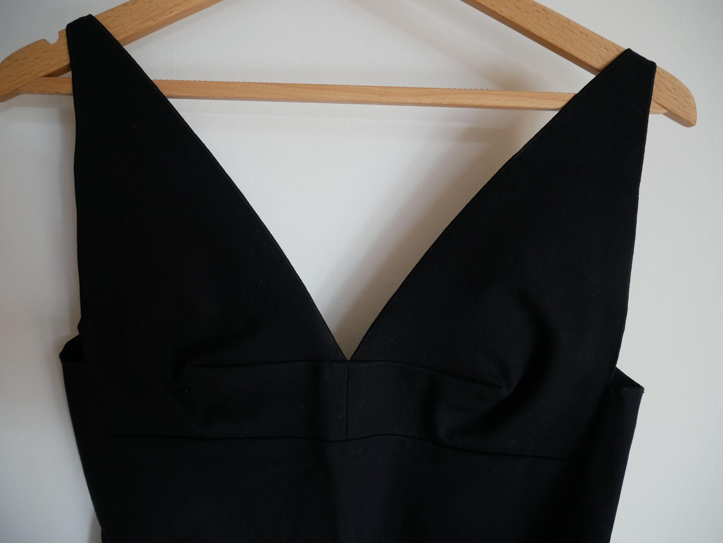 Jasper sleeveless black v-neck stretch twill dress