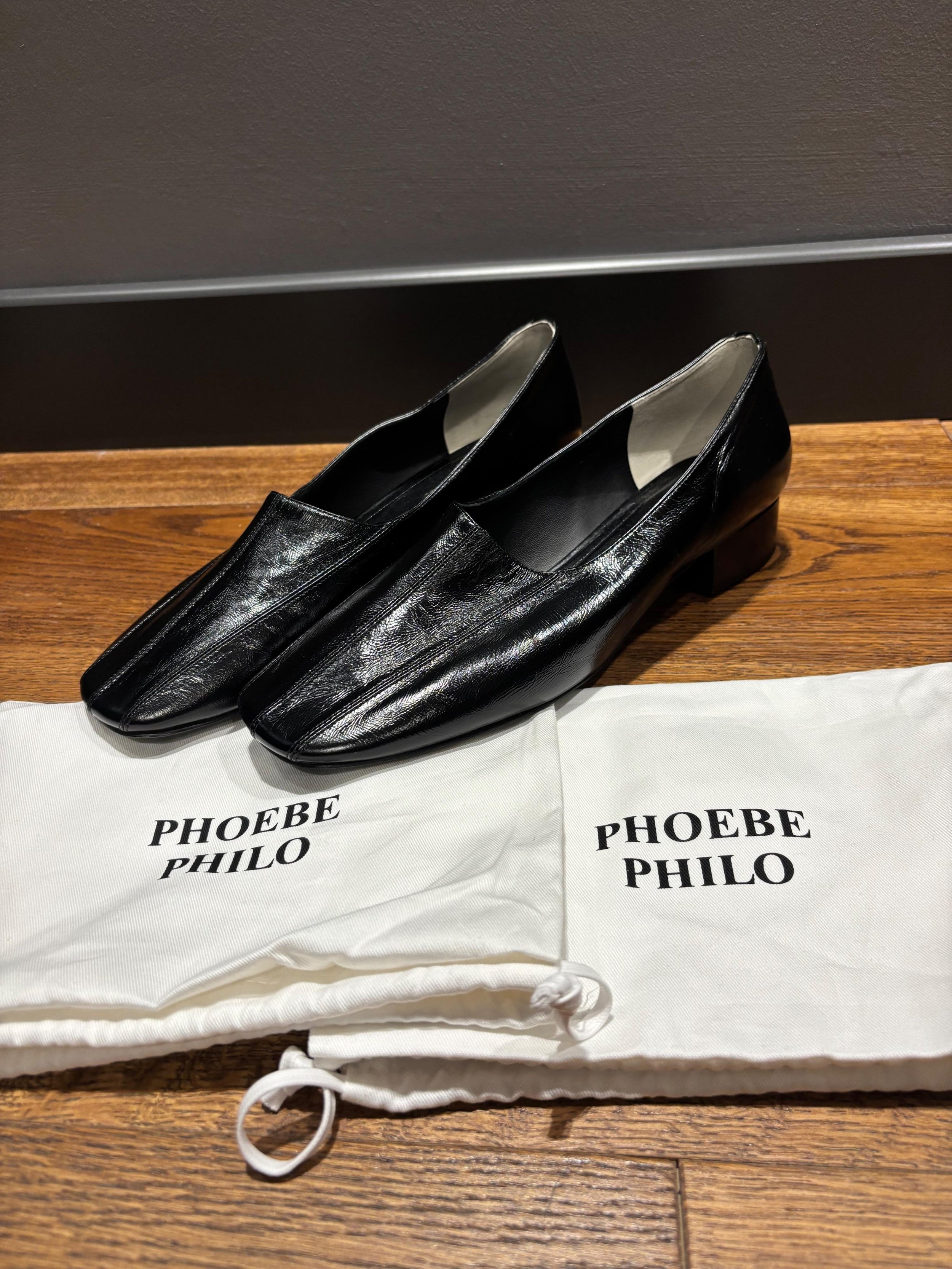 Phoebe Philo Black Leather Flats