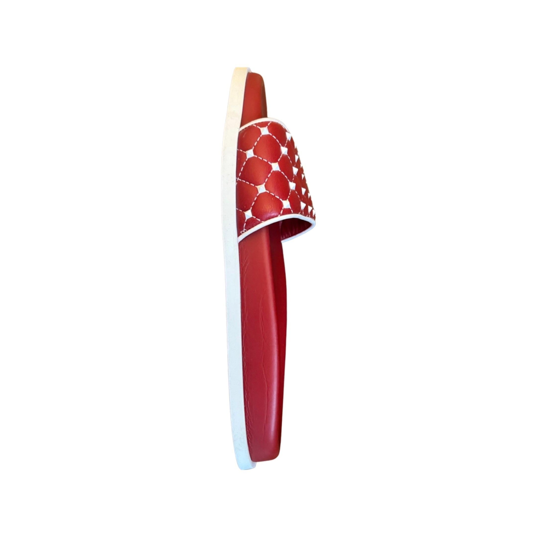 Free Rockstud Spike Pool Slides