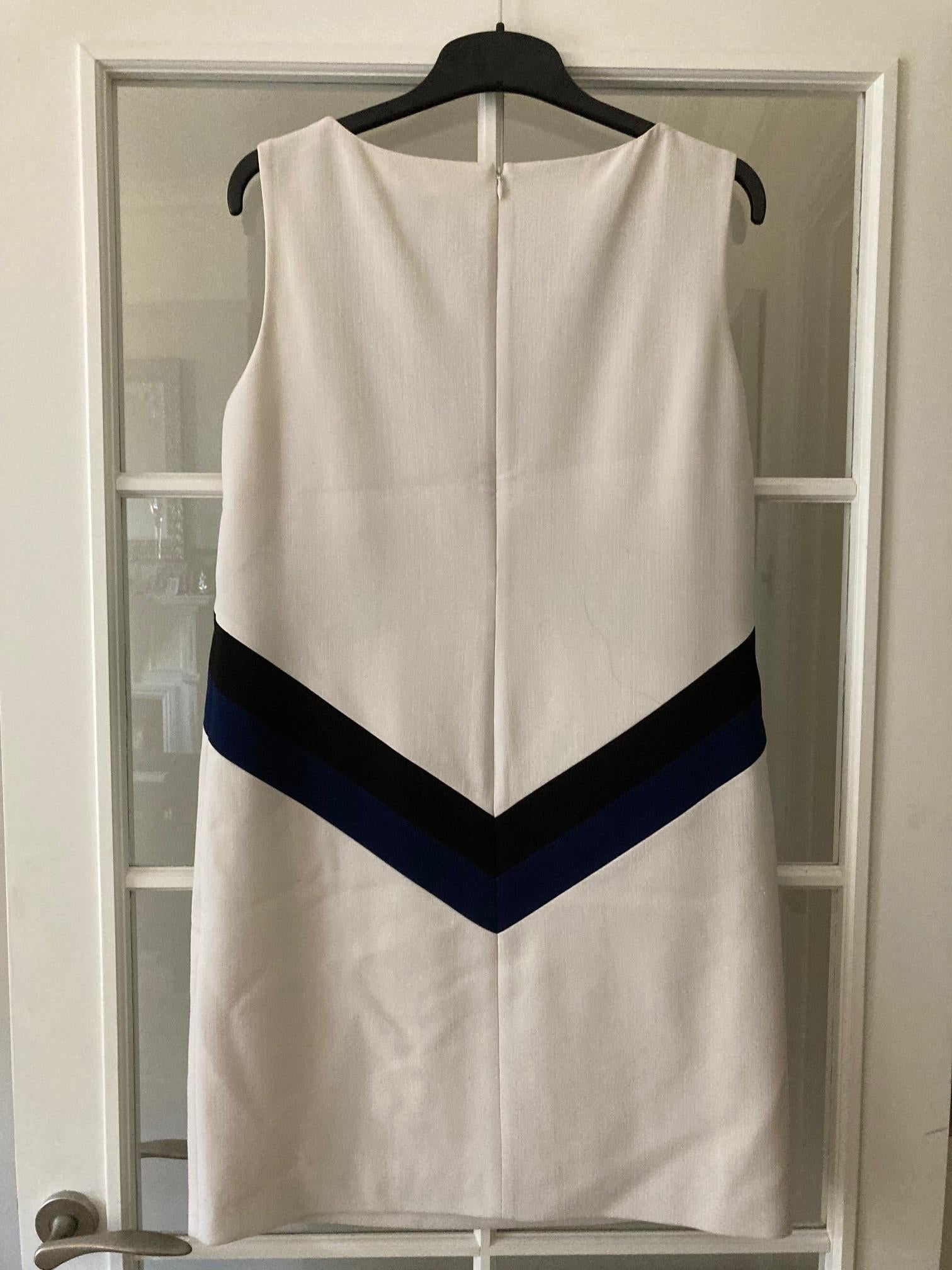Bi-Colour Sleeveless Dress