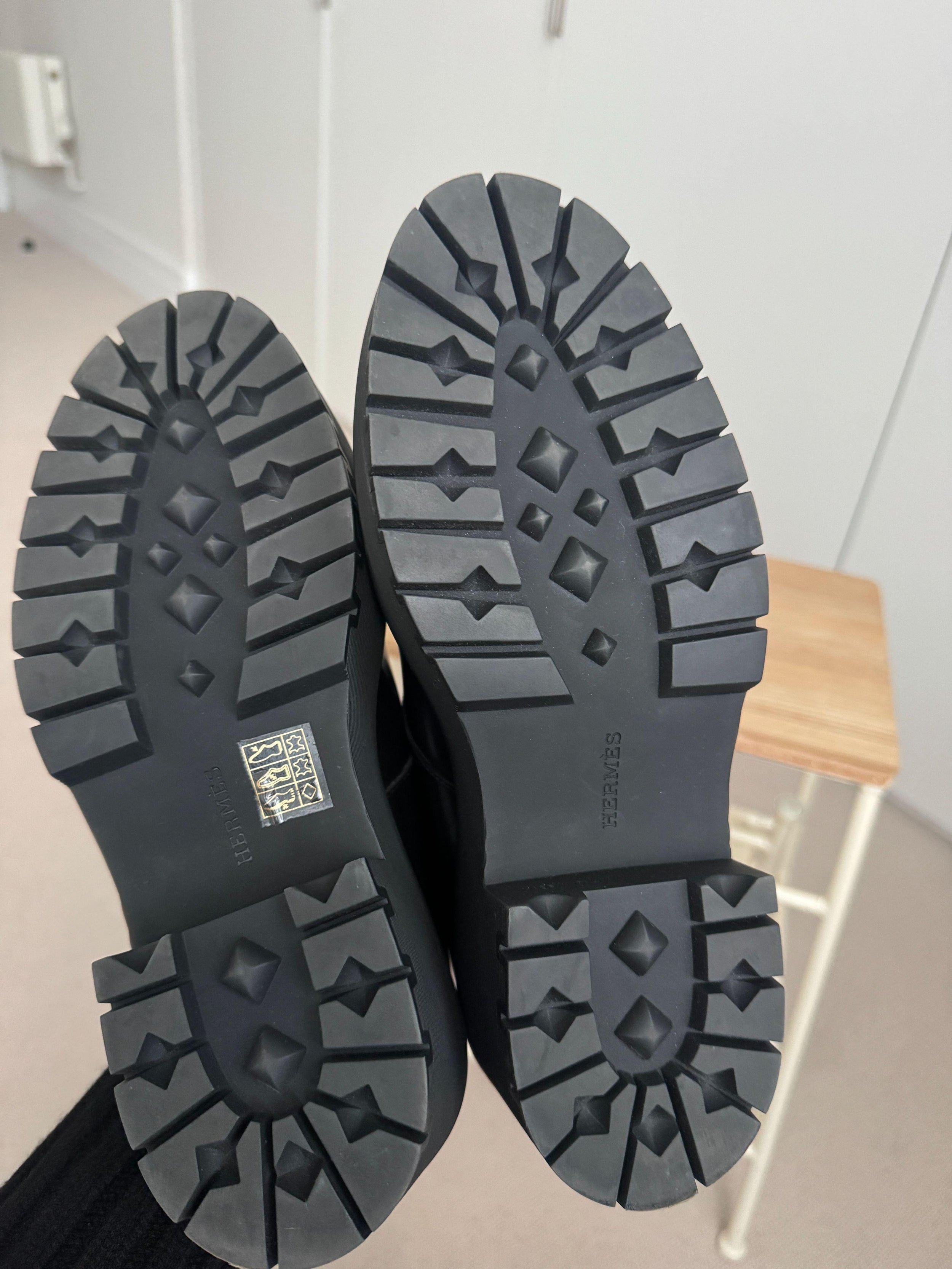 Hermes Black Leather Richelieus Hoxton  Platform Mary Janes