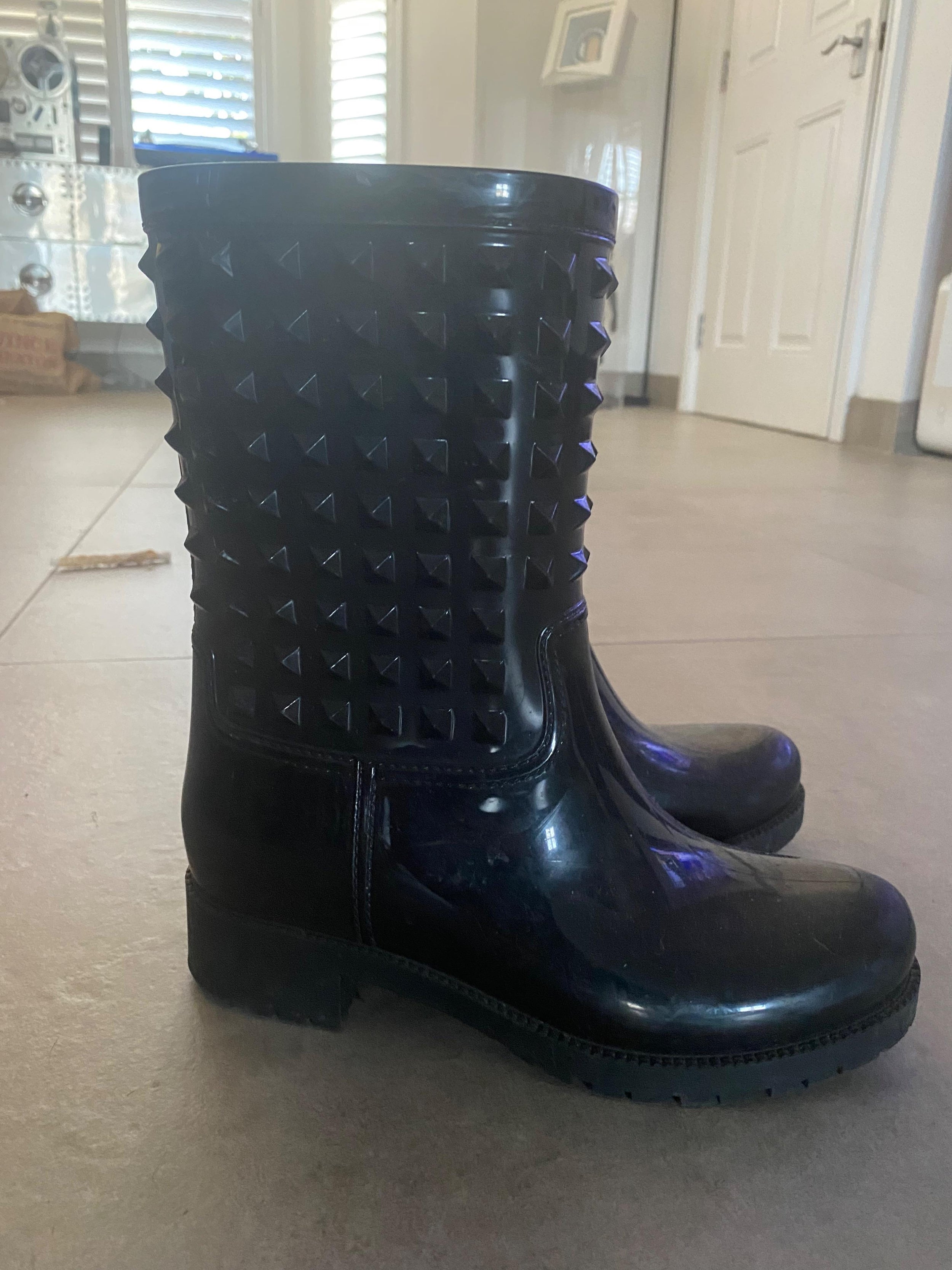 black rubber Rockstud long rain boots