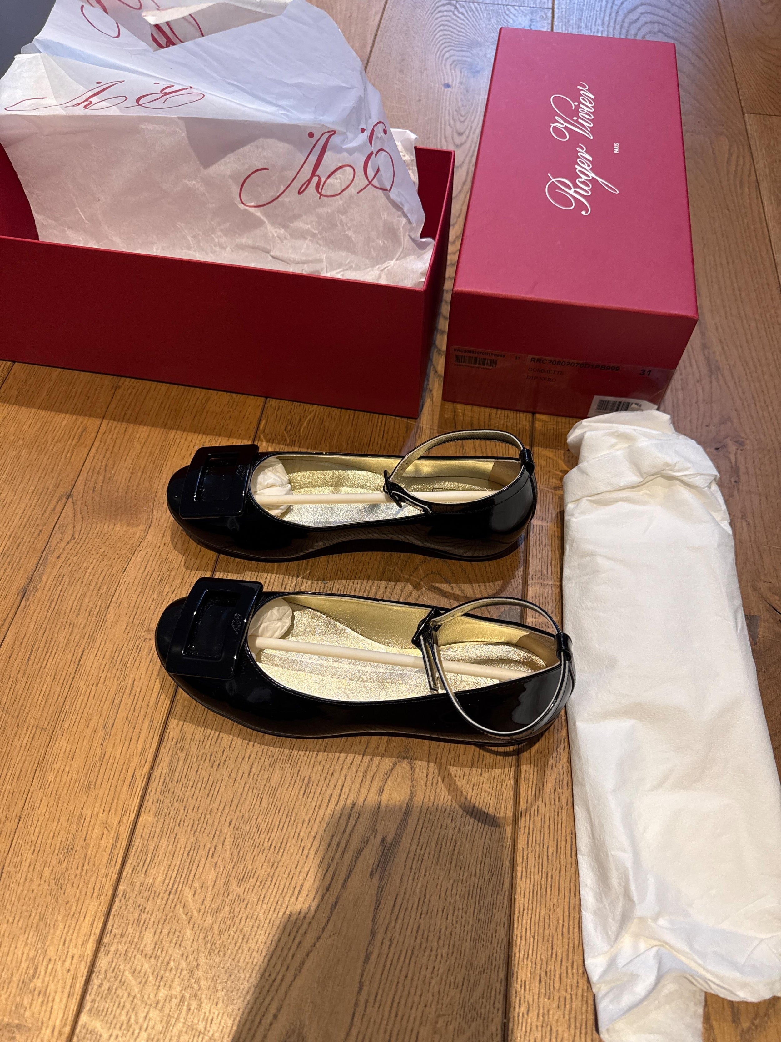 Roger Vivier BlackPatent Buckle Detail Shoes - Girl's