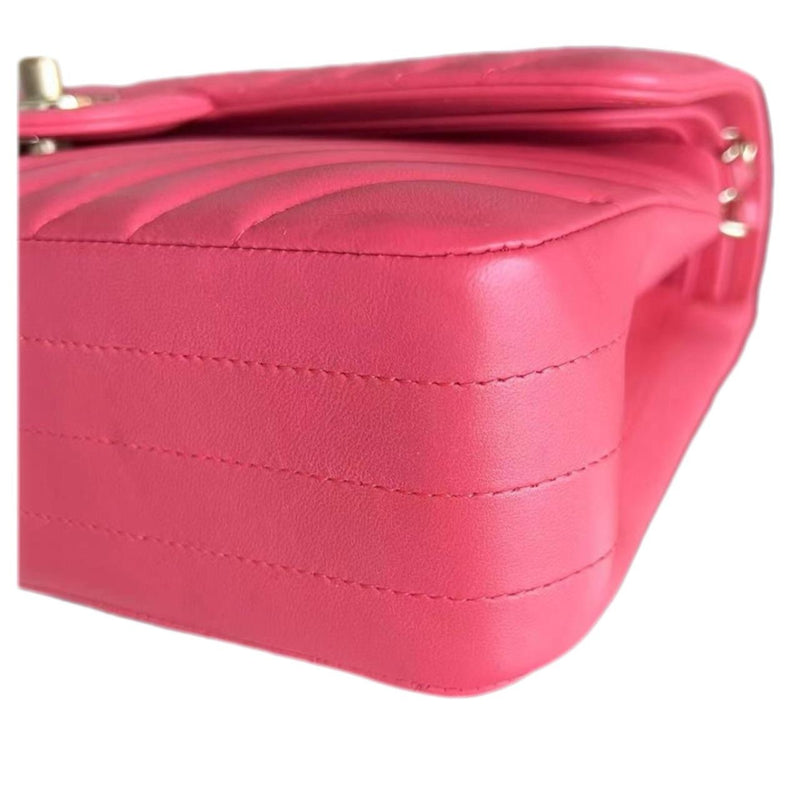 Coral Pink Medium Quilted Chevron Lambskin Classic Double Flap Bag