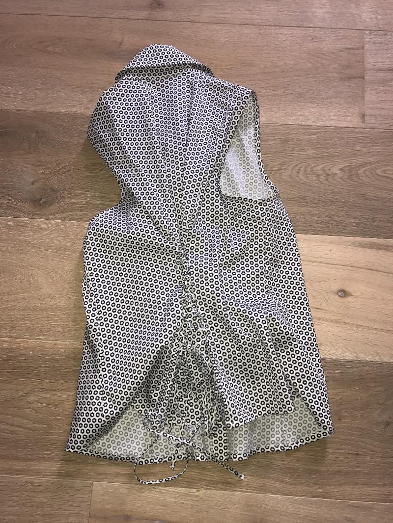 Anne Fontaine Geometric Monochrome Frill Sleeveless Blouse