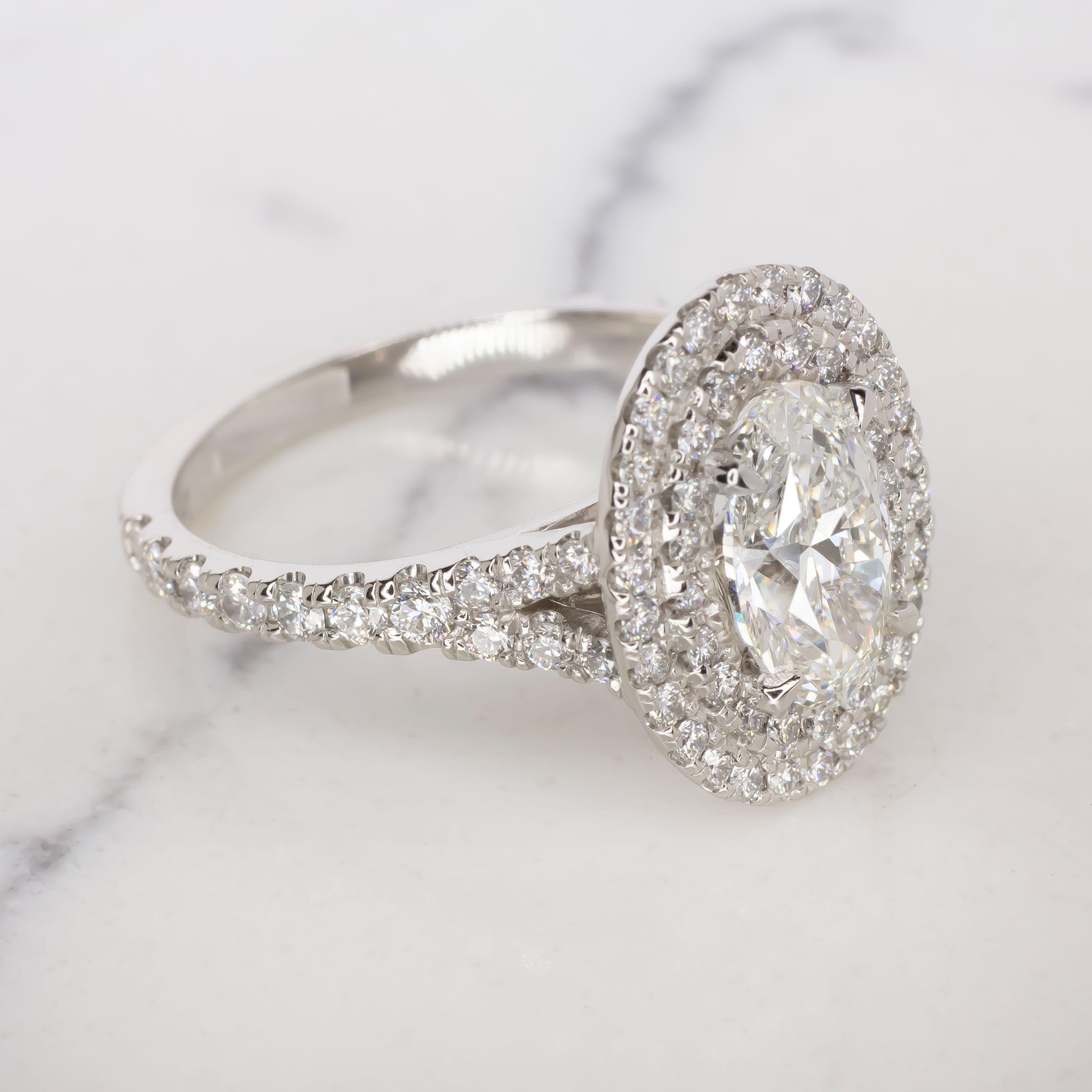 Verde 2ct IGI Certified Lab-grown Oval Cut Diamond Ring