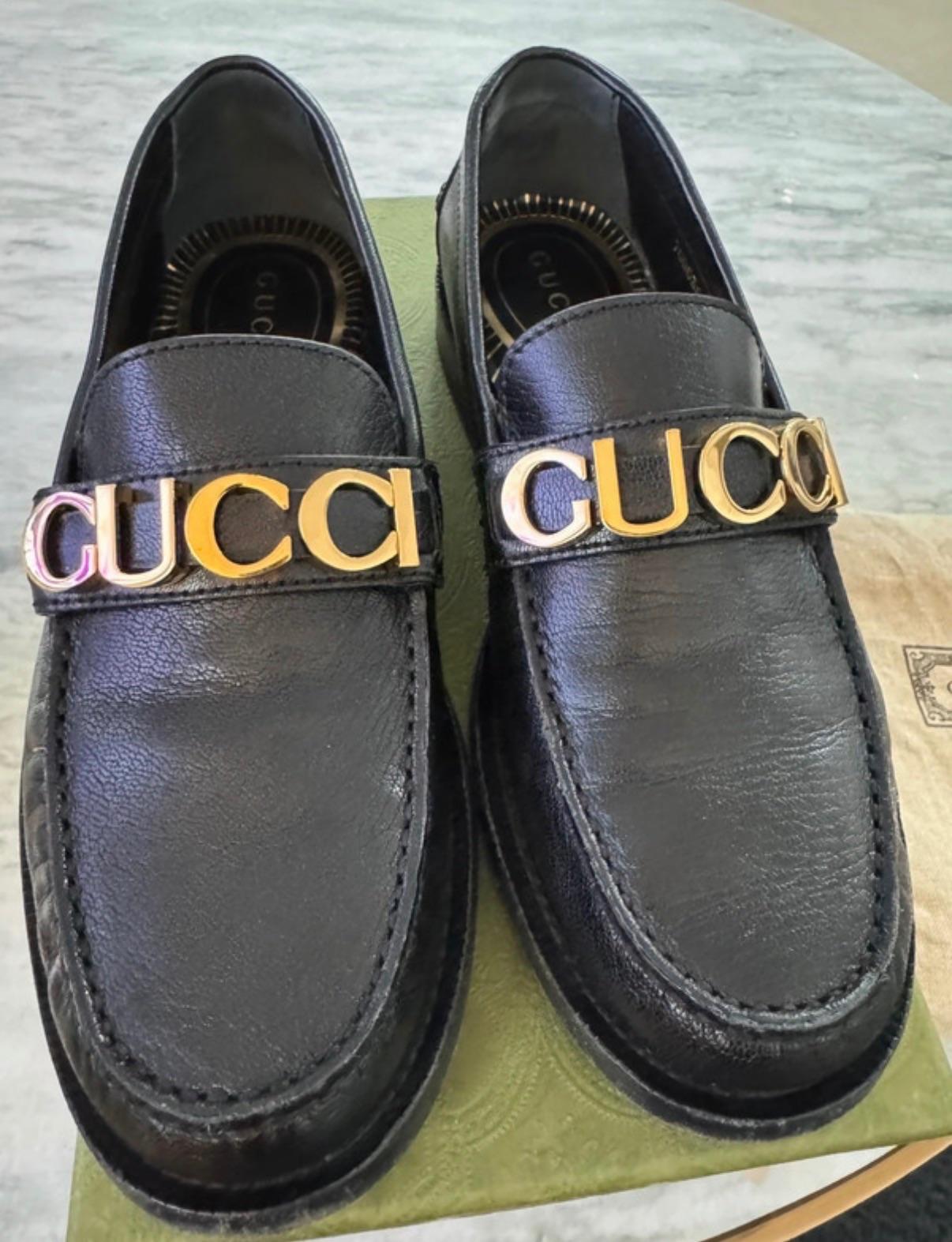 Gucci Black Leather Gucci Loafers