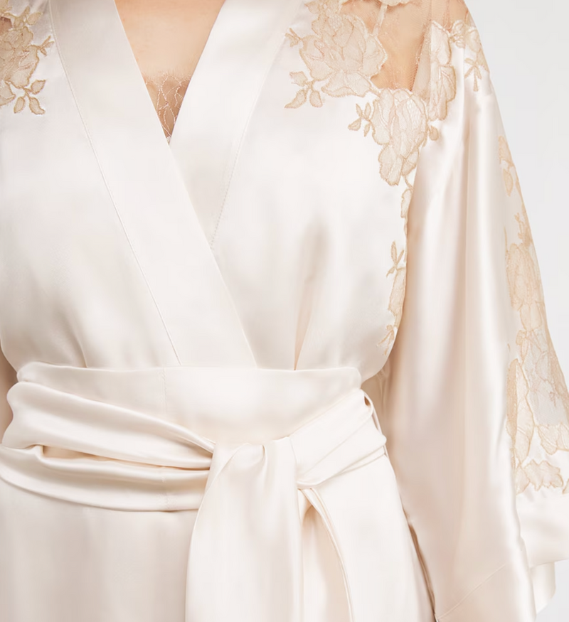 Carine Gilson Silk Lace-Trim Short Kimono Robe