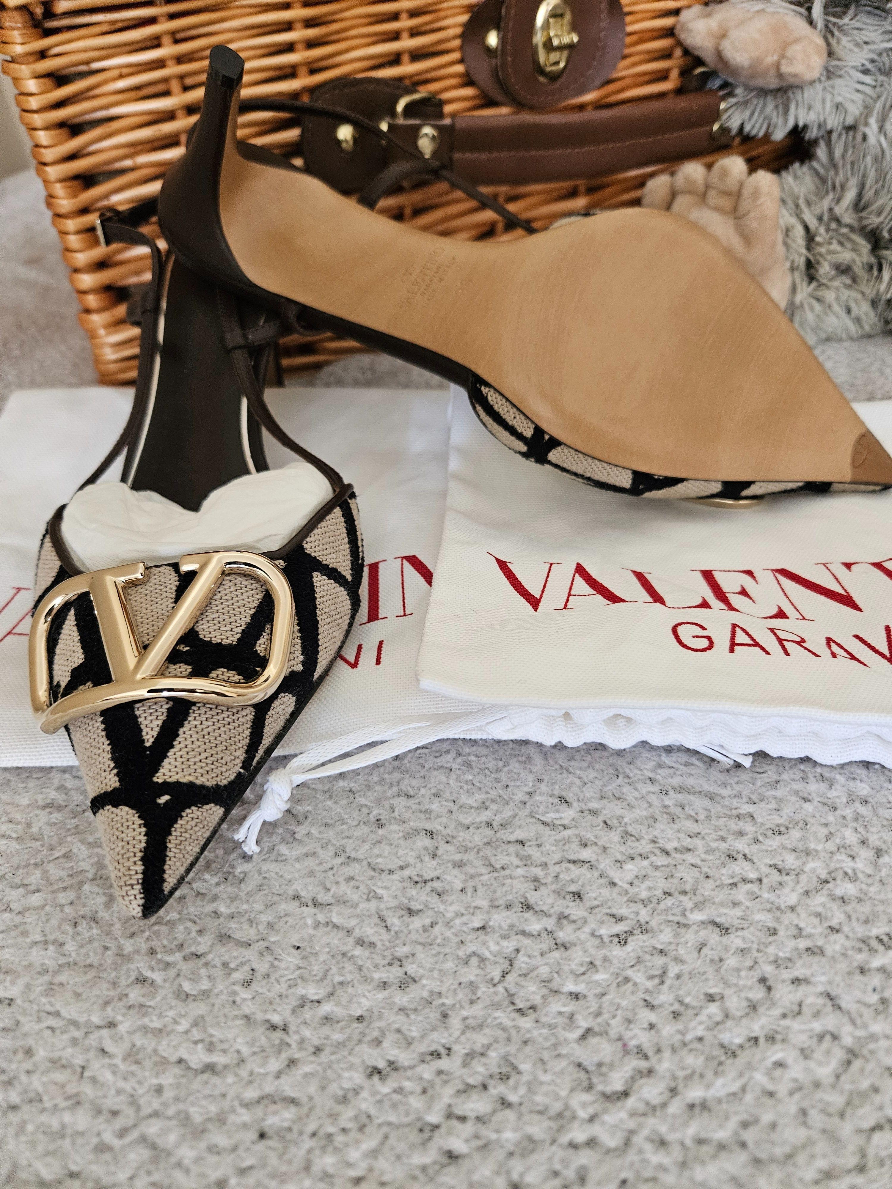 Valentino Iconographe Sling Back Pumps