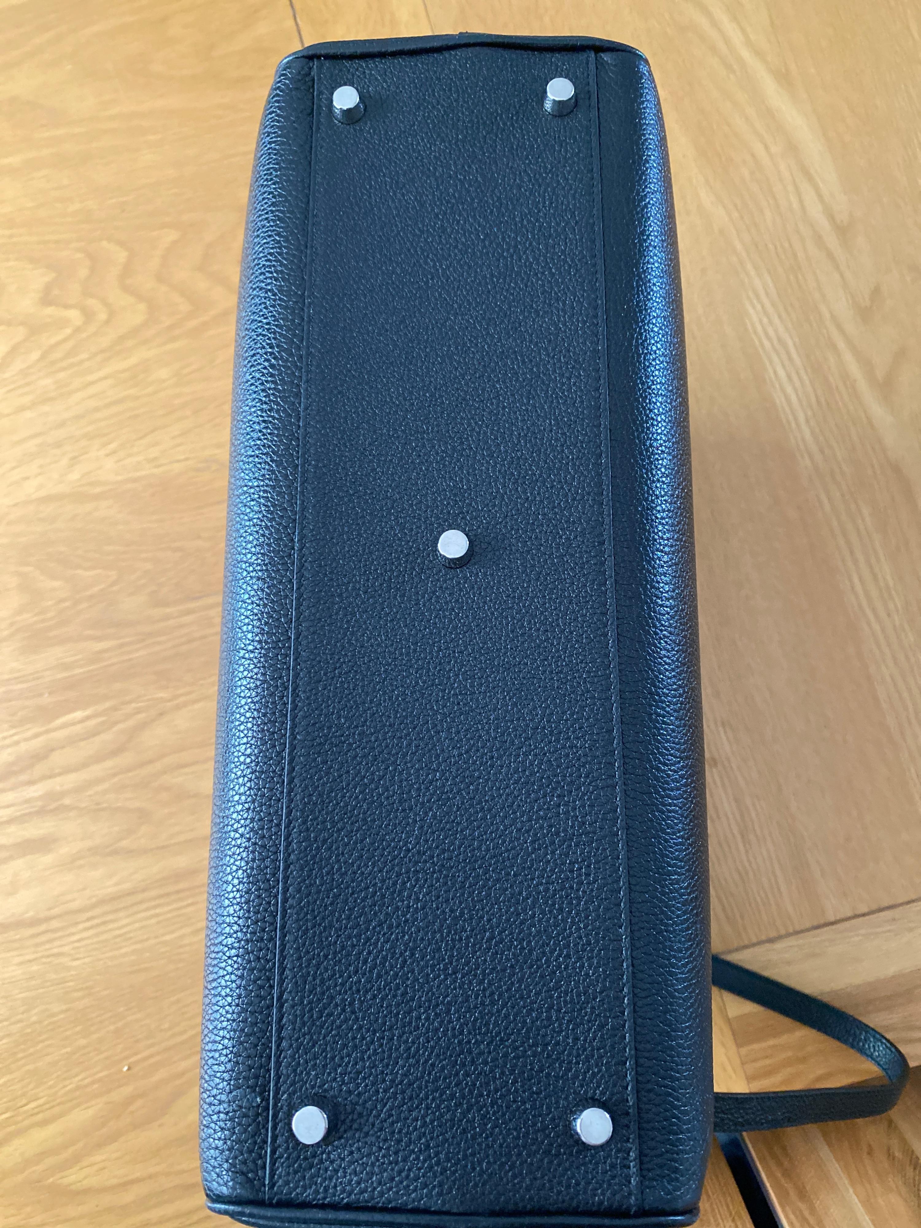 Gucci Black Leather Zumi Top Handle Tote