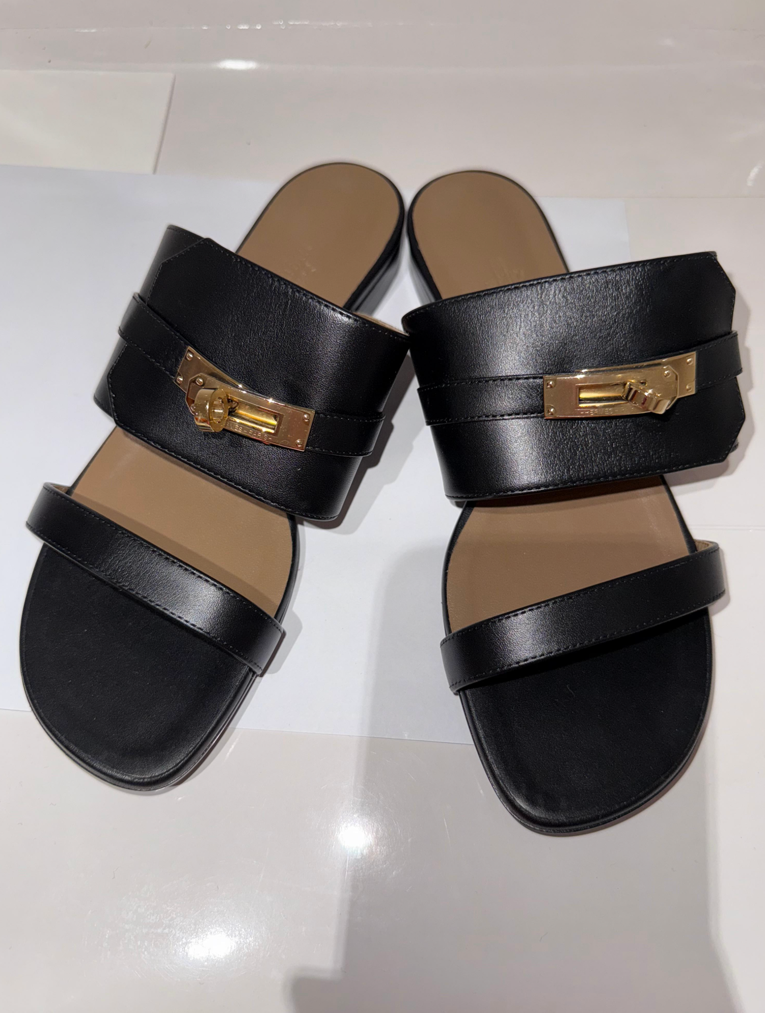 Herms Black Avenue Sandals