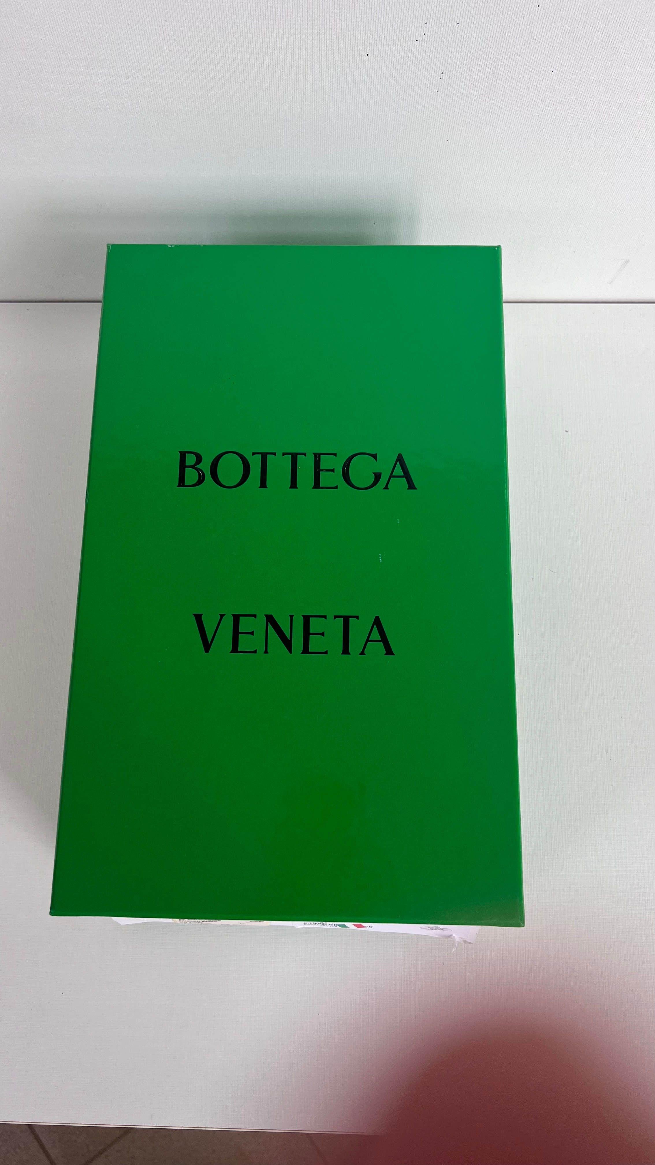 Bottega Veneta Kiwi Rubber Carpet Pool Slides