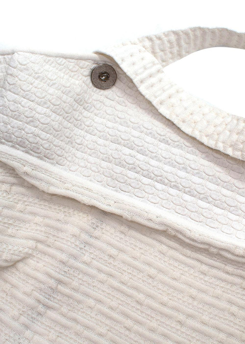 White Sleeveless Knitted Dress