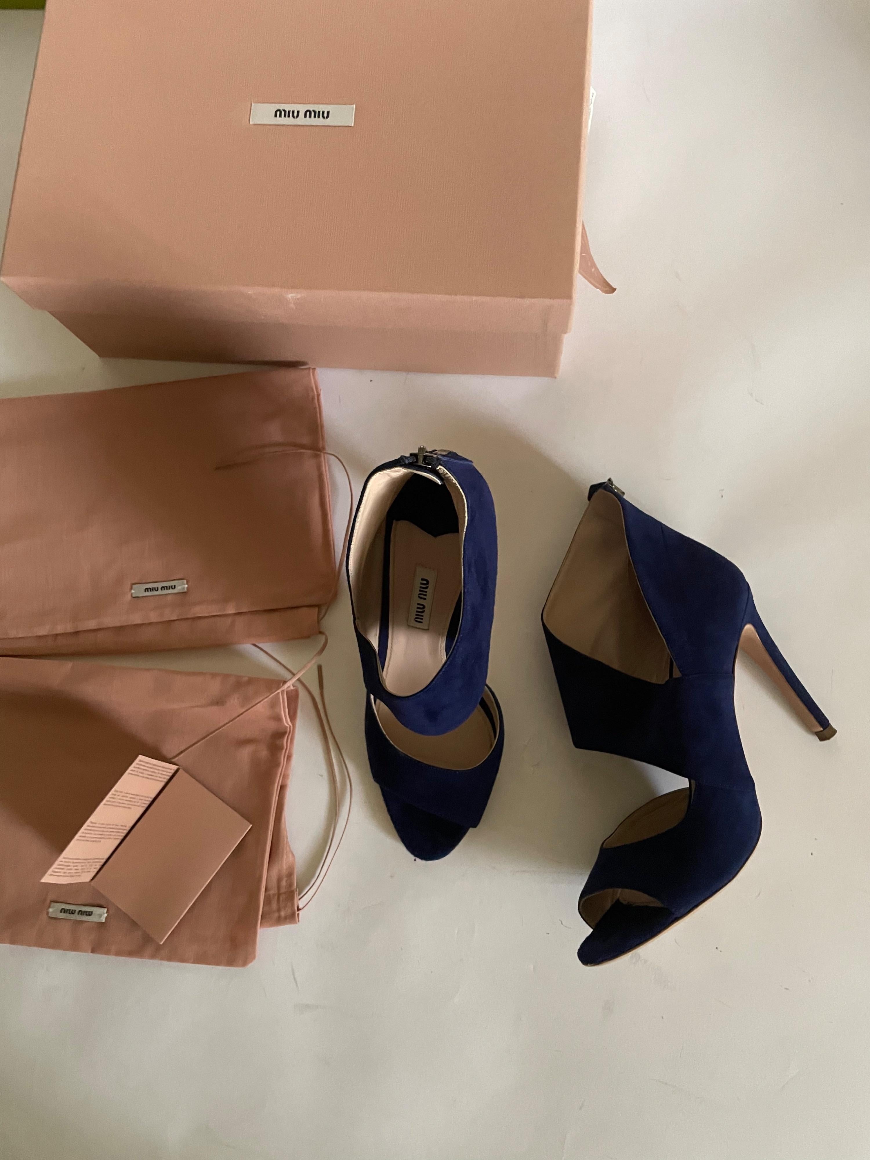 Navy Cutout Suede Pumps