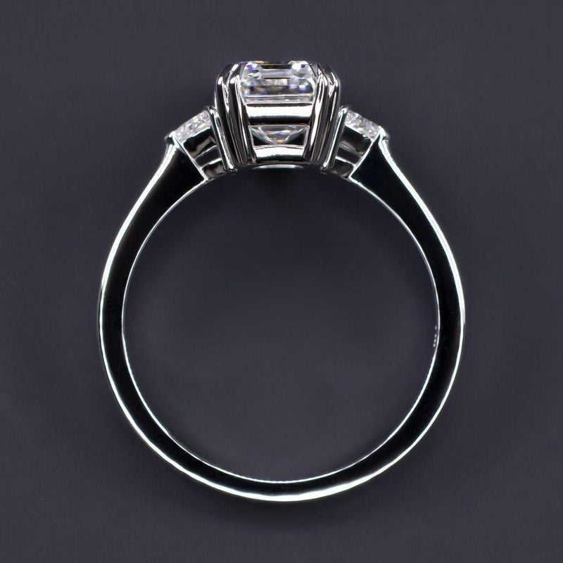 Verde 2ct IGI Certified Lab-grown Emerald Cut Diamond Ring
